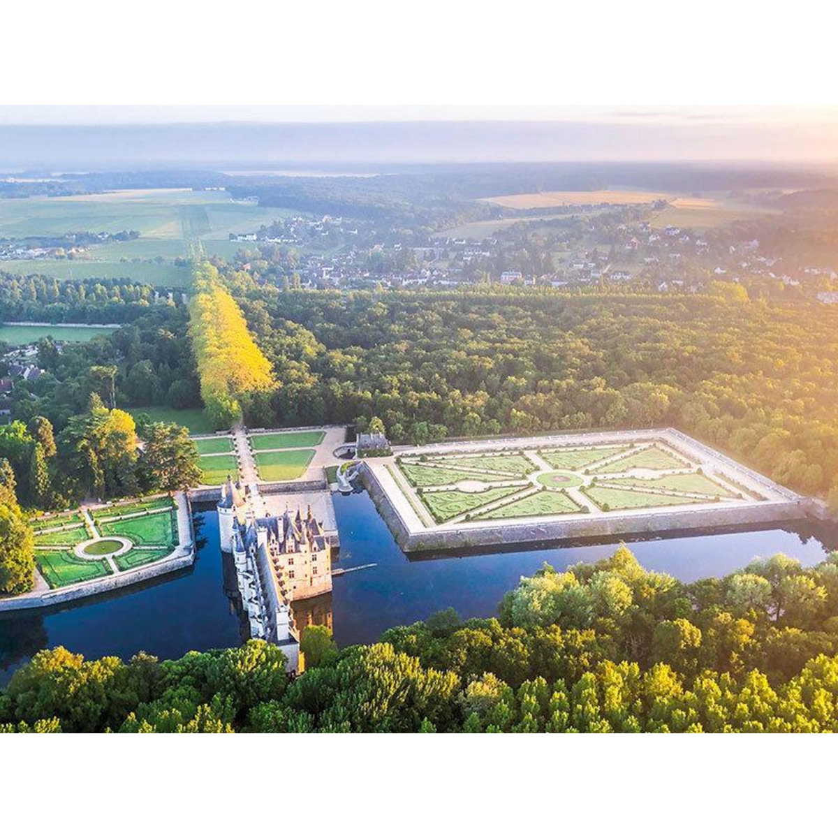 Smartbox Vol en hélicoptère de 25 min au-dessus du château de Chenonceau - Coffret Cadeau Sport & Aventure