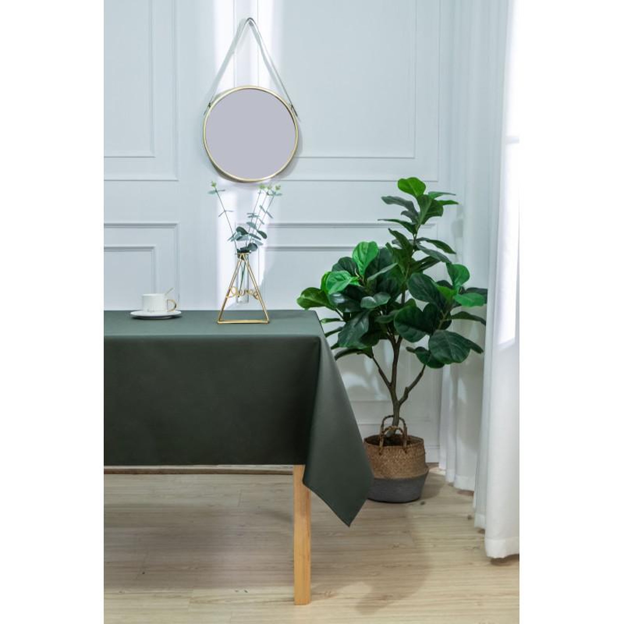 Voir la diapositive 2 : UNIVERS DECOR Nappe enduite avec traitement antitache kaki carrée 180 x 180 cm - vert -