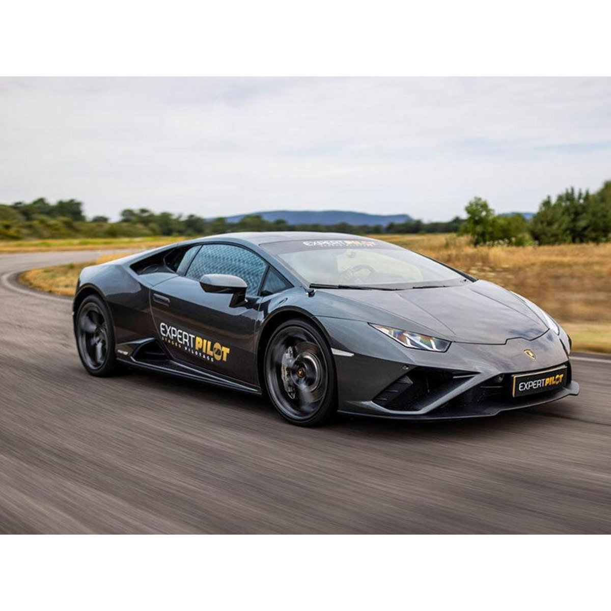 Smartbox Stage de pilotage : 5 tours sur le circuit de Chambley en Ferrari 488 GTB, Lamborghini Huracán ou Porsche 911 GT3 - Coffret Cadeau Sport & Aventure