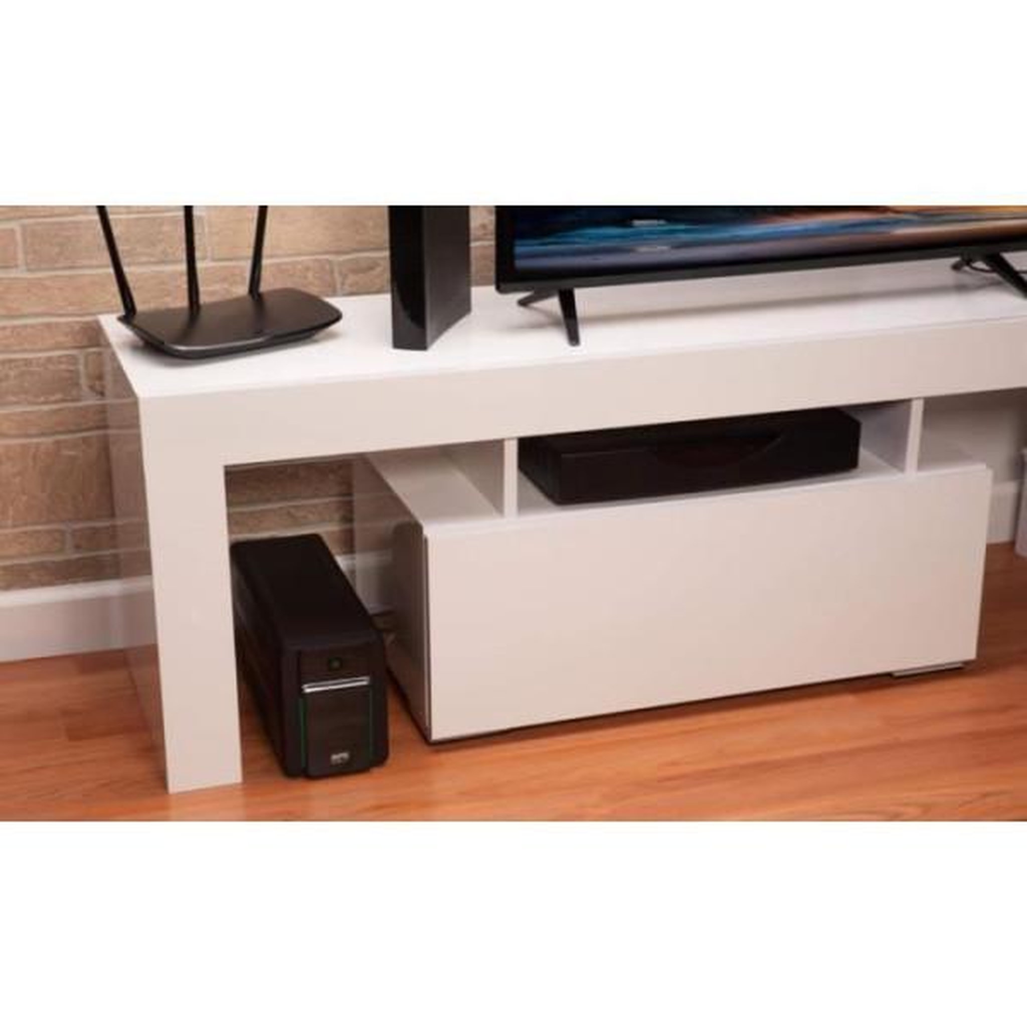 Voir la diapositive 5 : APC APC - APC Back-UPS BX950MI - Onduleur - 950VA