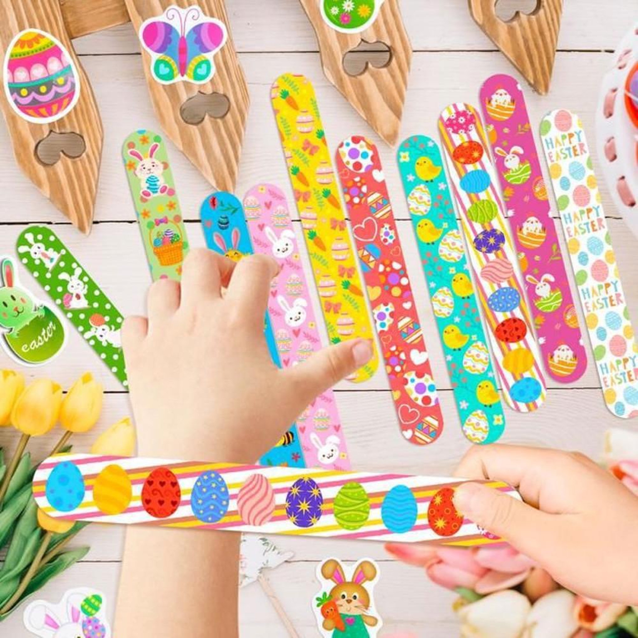 Voir la diapositive 5 : Set de stickers de Pâques multicolores pour enfants, motifs variés œufs lapins paniers fleurs, autocollants et bandes à claquer, tailles 3 à 22,2 cm