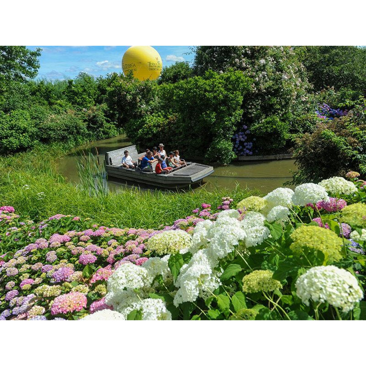 Smartbox Terra Botanica en famille : entrée pour 1 adulte et 2 enfants au parc ludique d'Angers - Coffret Cadeau Sport & Aventure