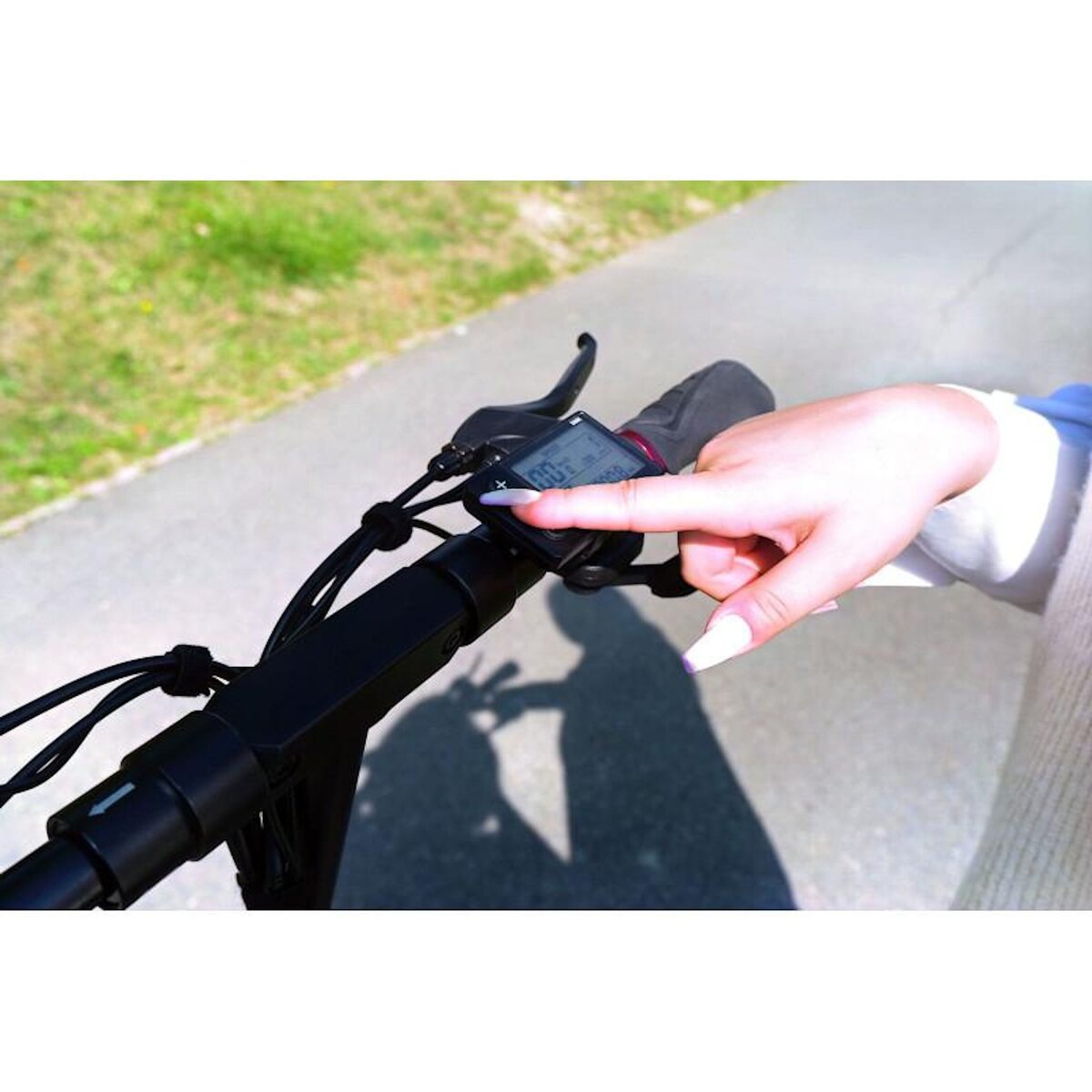 URBANGLIDE URBANGLIDE eCross Pro  – Trottinette Électrique – 50 km d'Autonomie – Tout-Terrain 10  – Suspensions Avant/Arriè