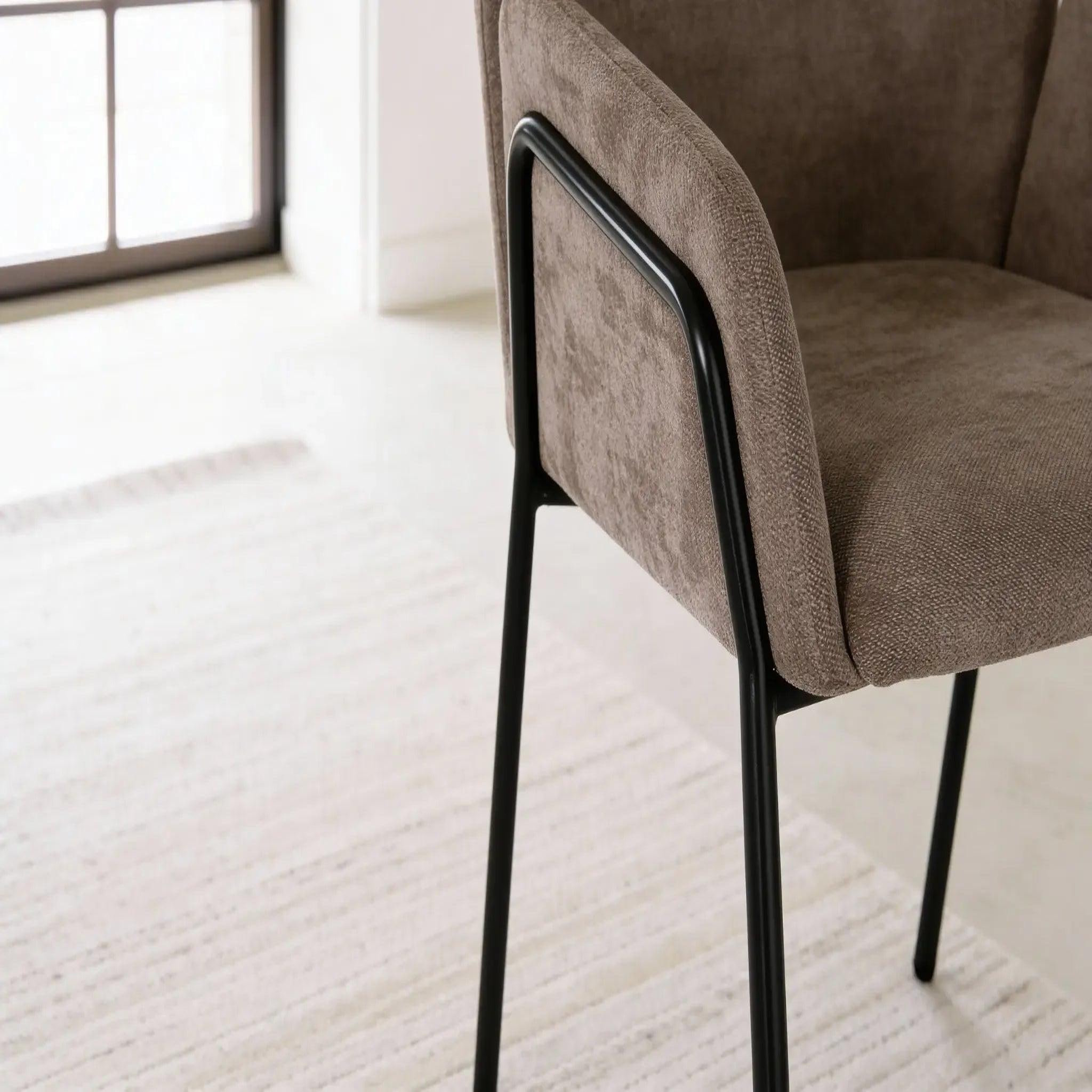Voir la diapositive 6 : CASANOVA PARIS Naya - lot de 2 chaises tissu
