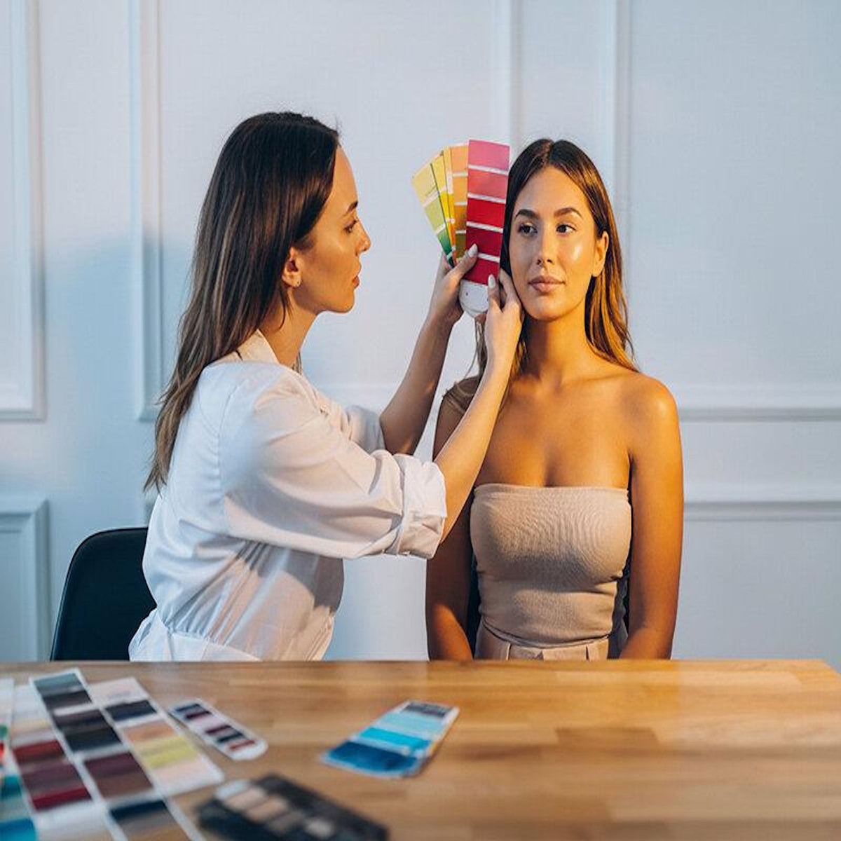 Smartbox Atelier colorimétrie : session look tendance pour 2 à Paris - Coffret Cadeau Bien-être