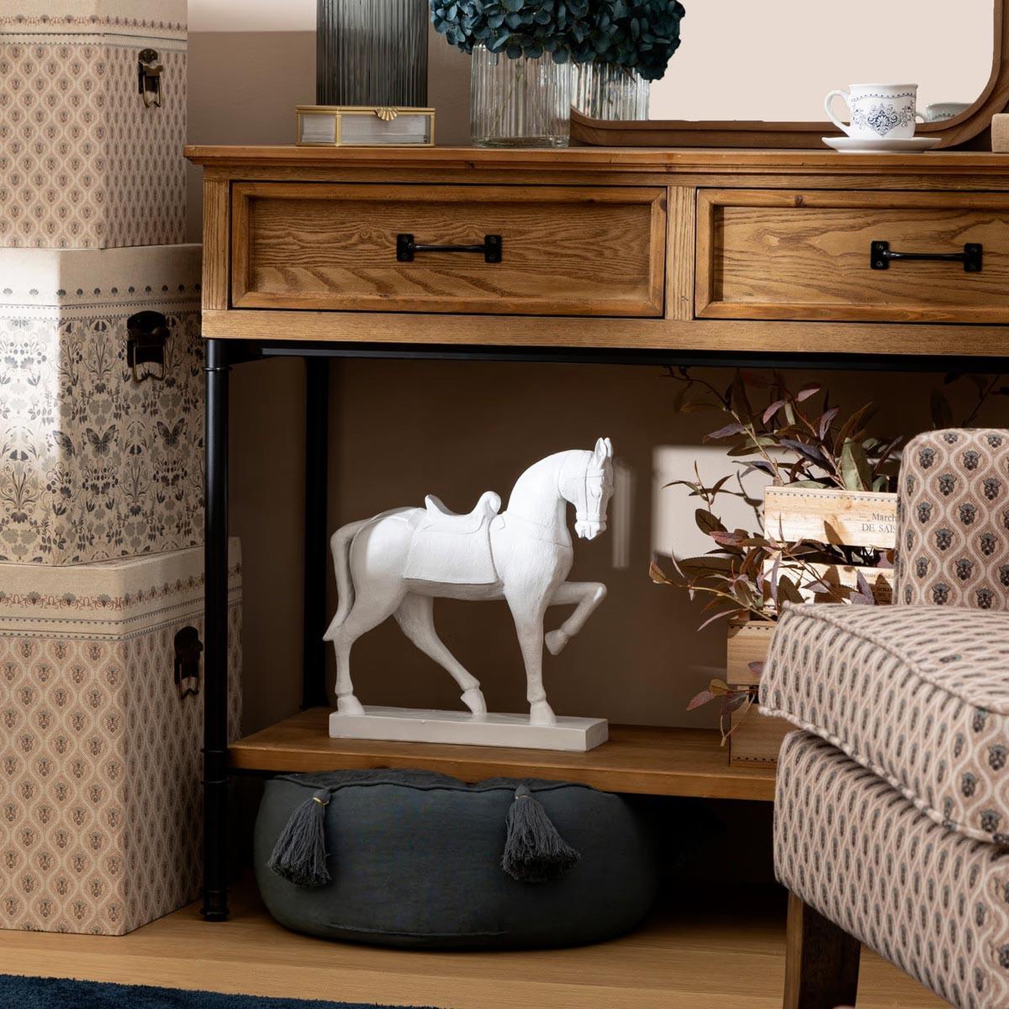 Voir la diapositive 4 : ATMOSPHERA Statuette déco cheval  little cottage  35cm blanc