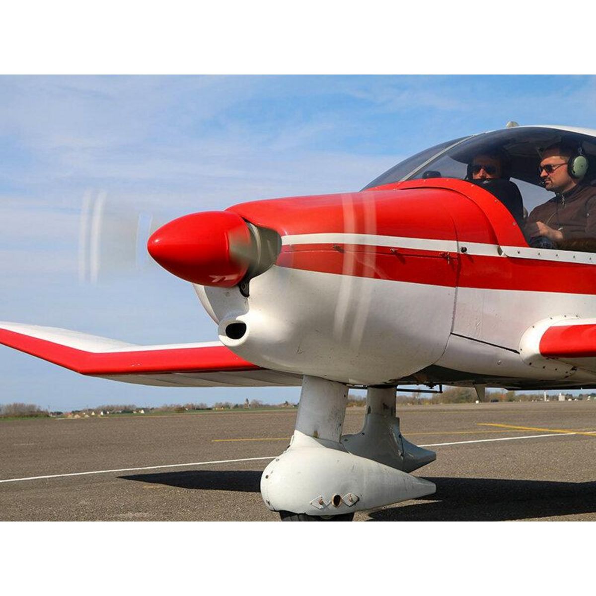 Smartbox Vol en avion de 30 min pour 2 personnes au-dessus du Pas-de-Calais - Coffret Cadeau Sport & Aventure