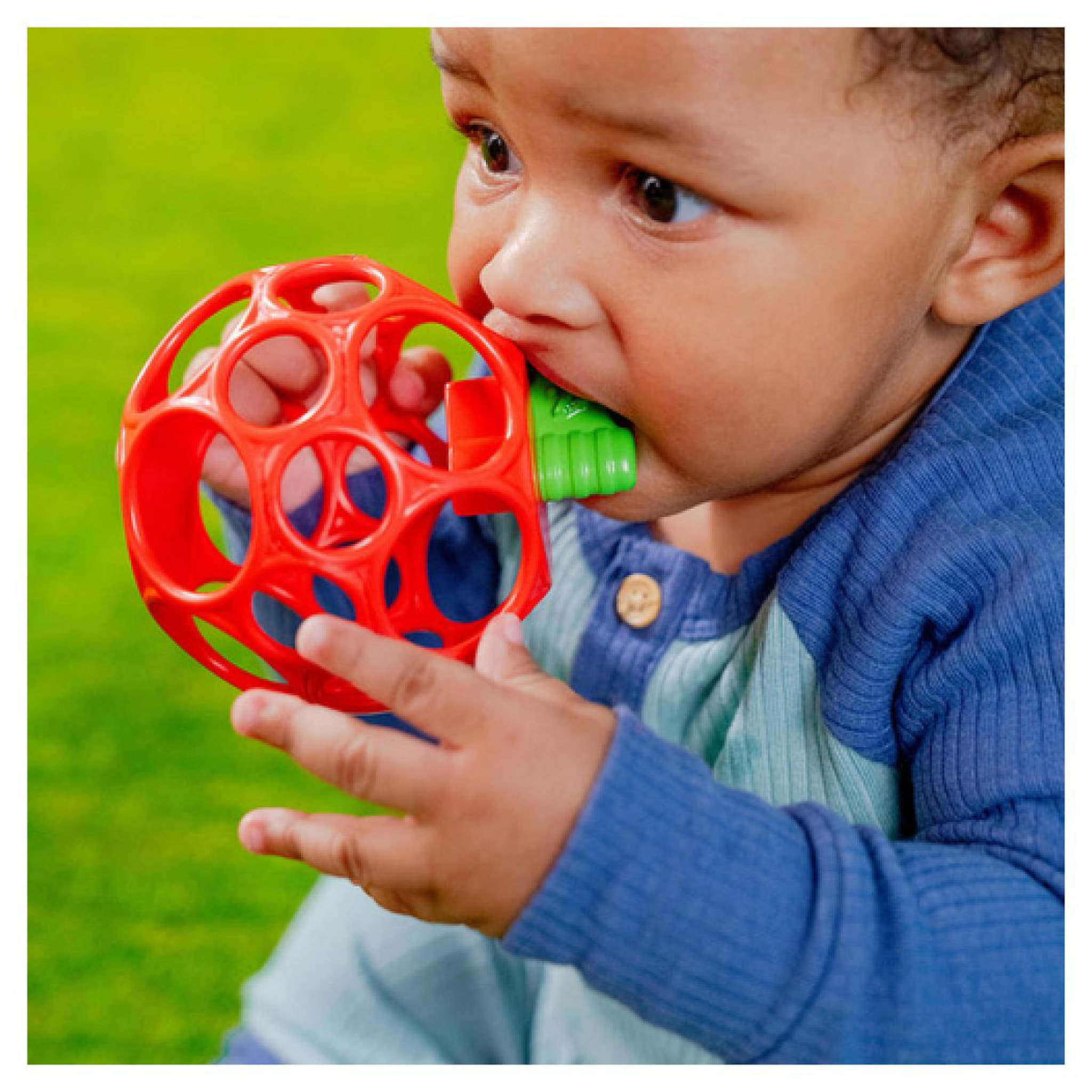 Voir la diapositive 3 : BTL BabyToLove Oball Hochet anneau de dentition - Pomme