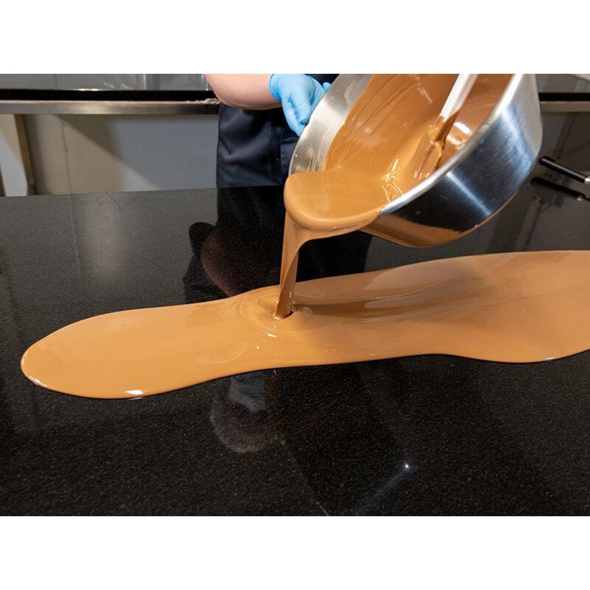 Smartbox Ballotin de 24 chocolats artisanaux à déguster à la maison - Coffret Cadeau Gastronomie