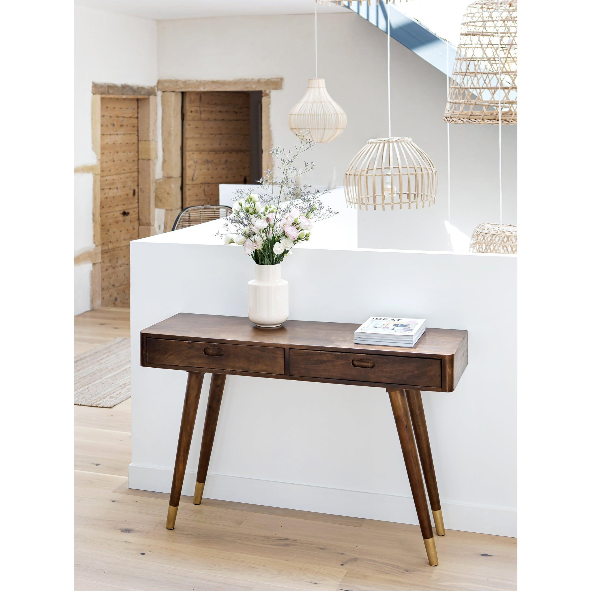 Voir la diapositive 2 : MAISON PAVANE Console en bois massif 2 tiroirs et détails dorés-colombo