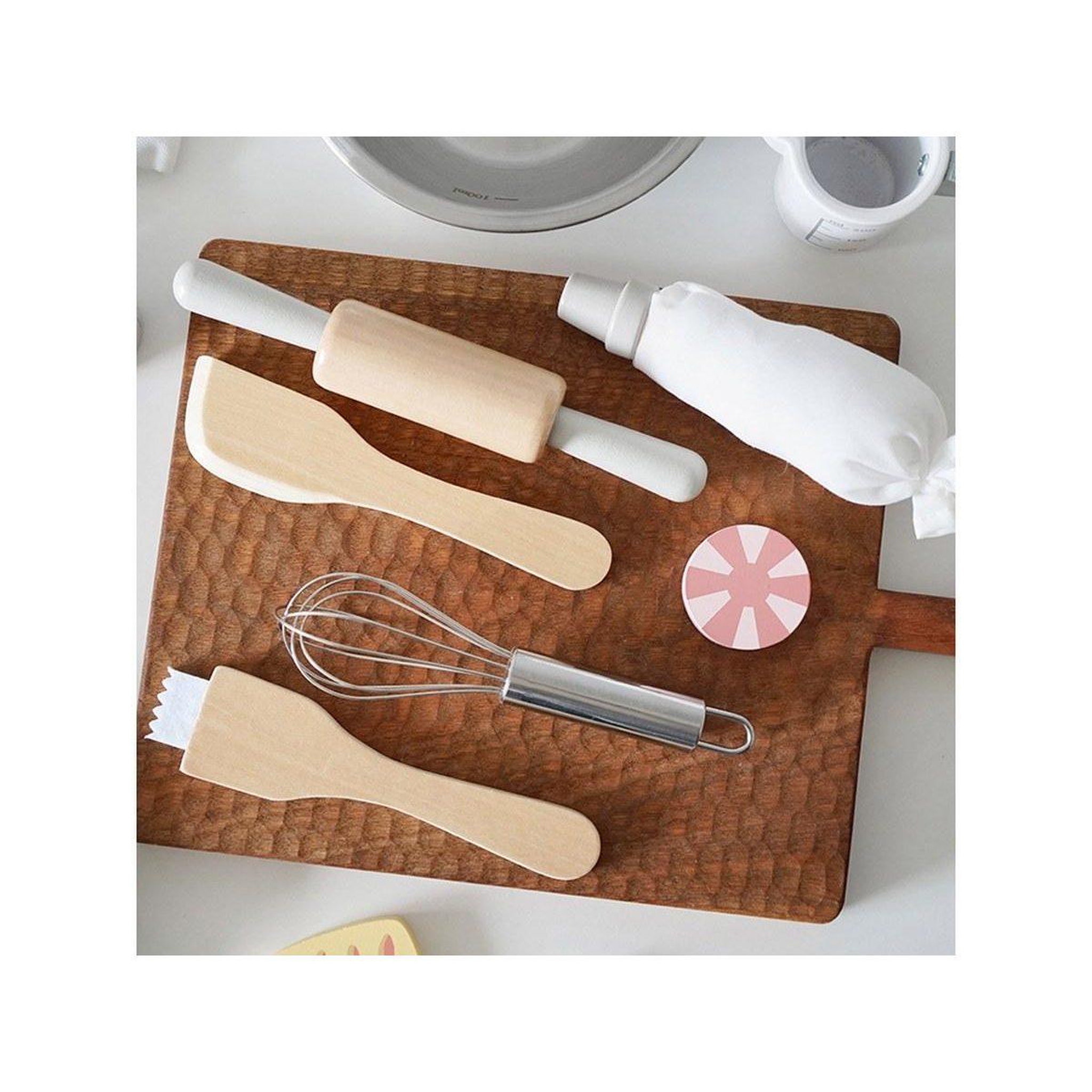 Voir la diapositive 2 : 1001JOUETS Kit de Pâtissier en Bois - Avec Accessoires - Jeu d'Imitation