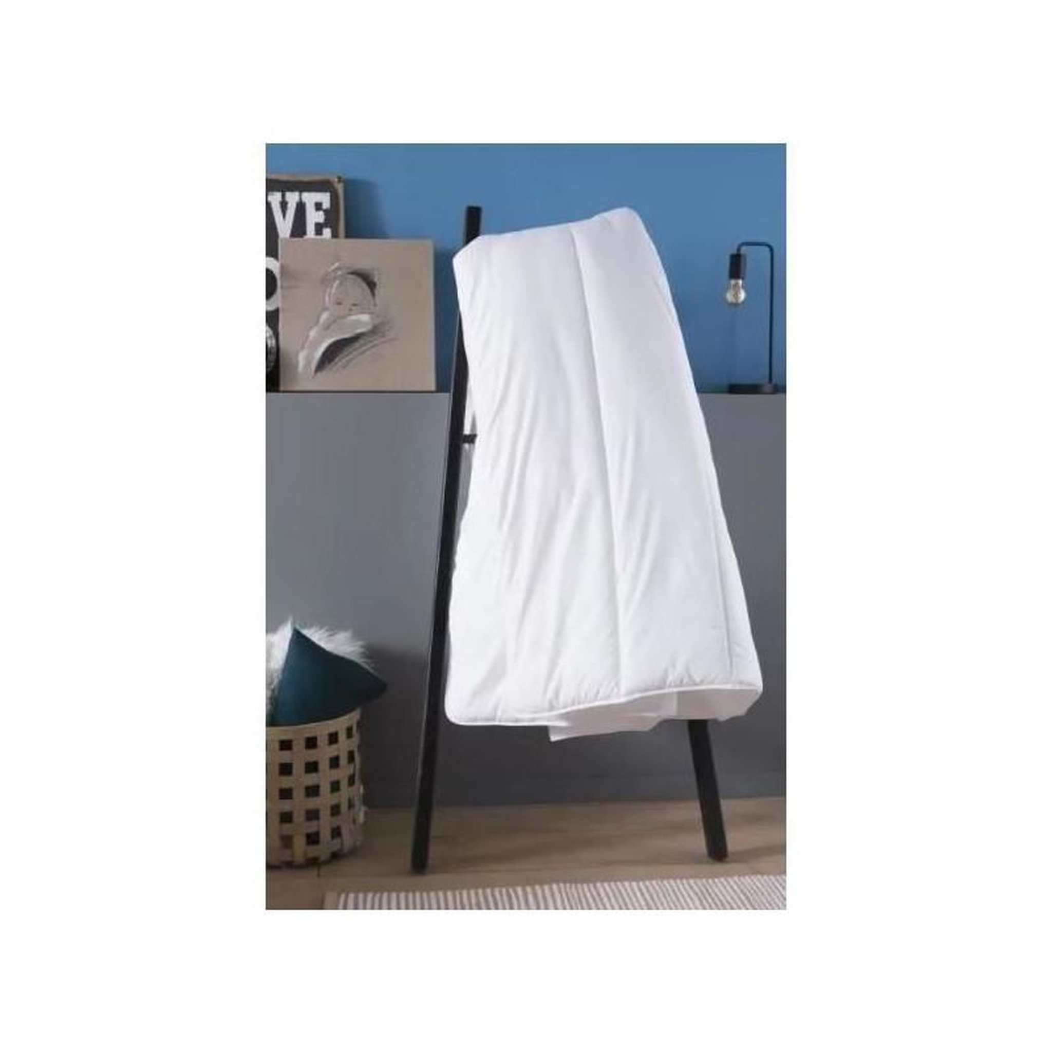 Voir la diapositive 4 : DODO Couette 240 x 260 cm - DODO - Tempérée - 100% fibre polyester - Pour 2 personnes - Blanc