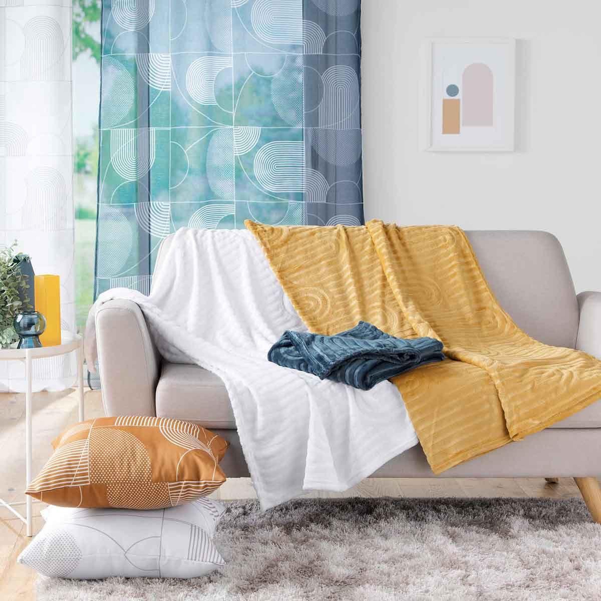 Voir la diapositive 4 : Douceur d'Intérieur Plaid flanelle uni  esquisse  125x150cm blanc
