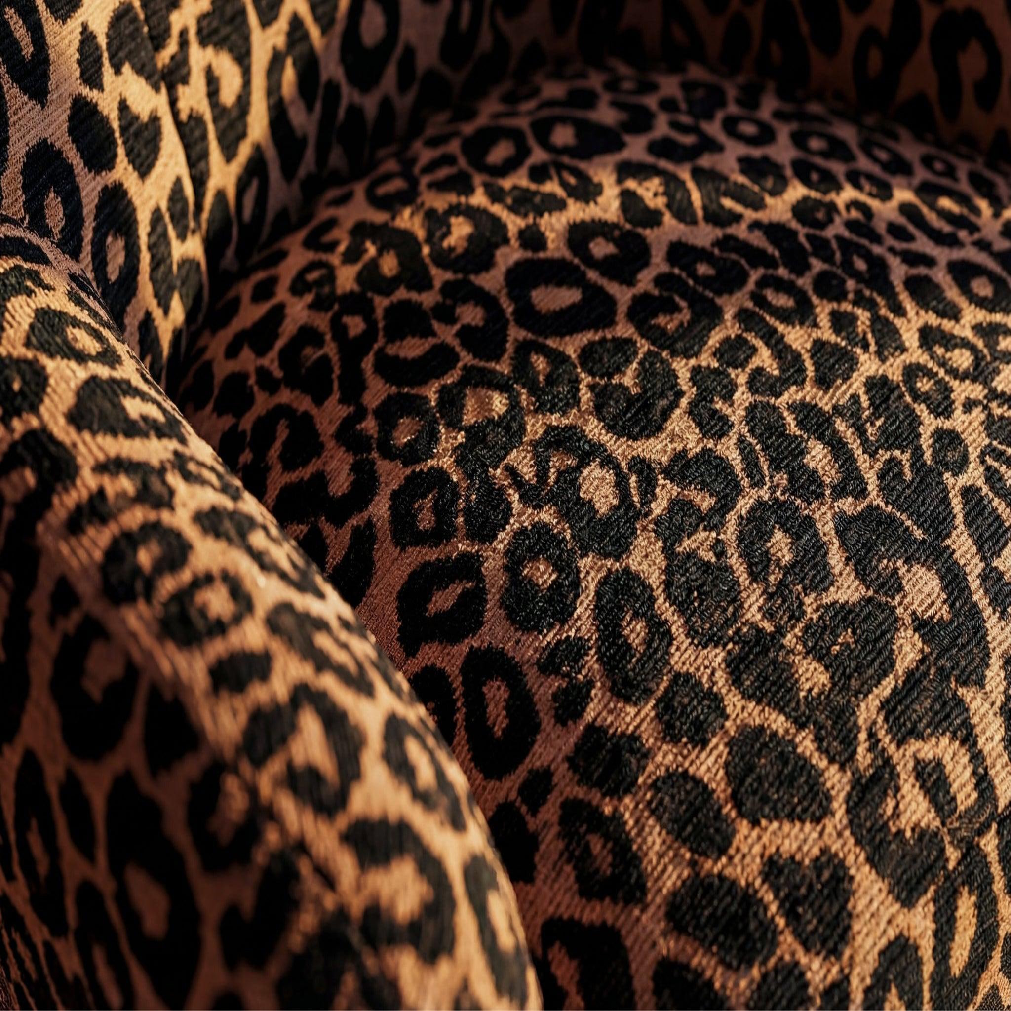 Voir la diapositive 5 : CASANOVA PARIS Lili - fauteuil tissu imprimé animalier