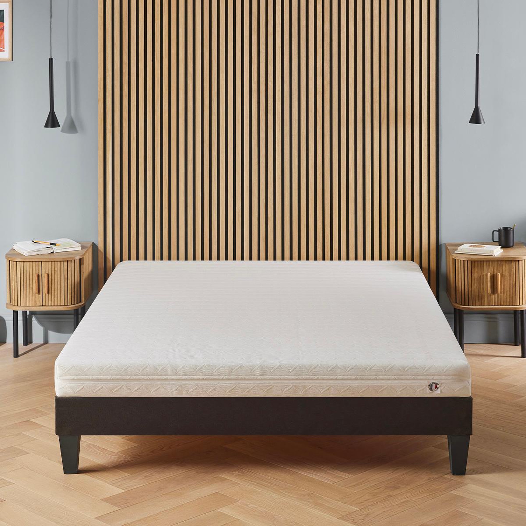 Voir la diapositive 2 : OLYMPE LITERIE Olympe literie | ensemble egio | matelas latex like + sommier bois
