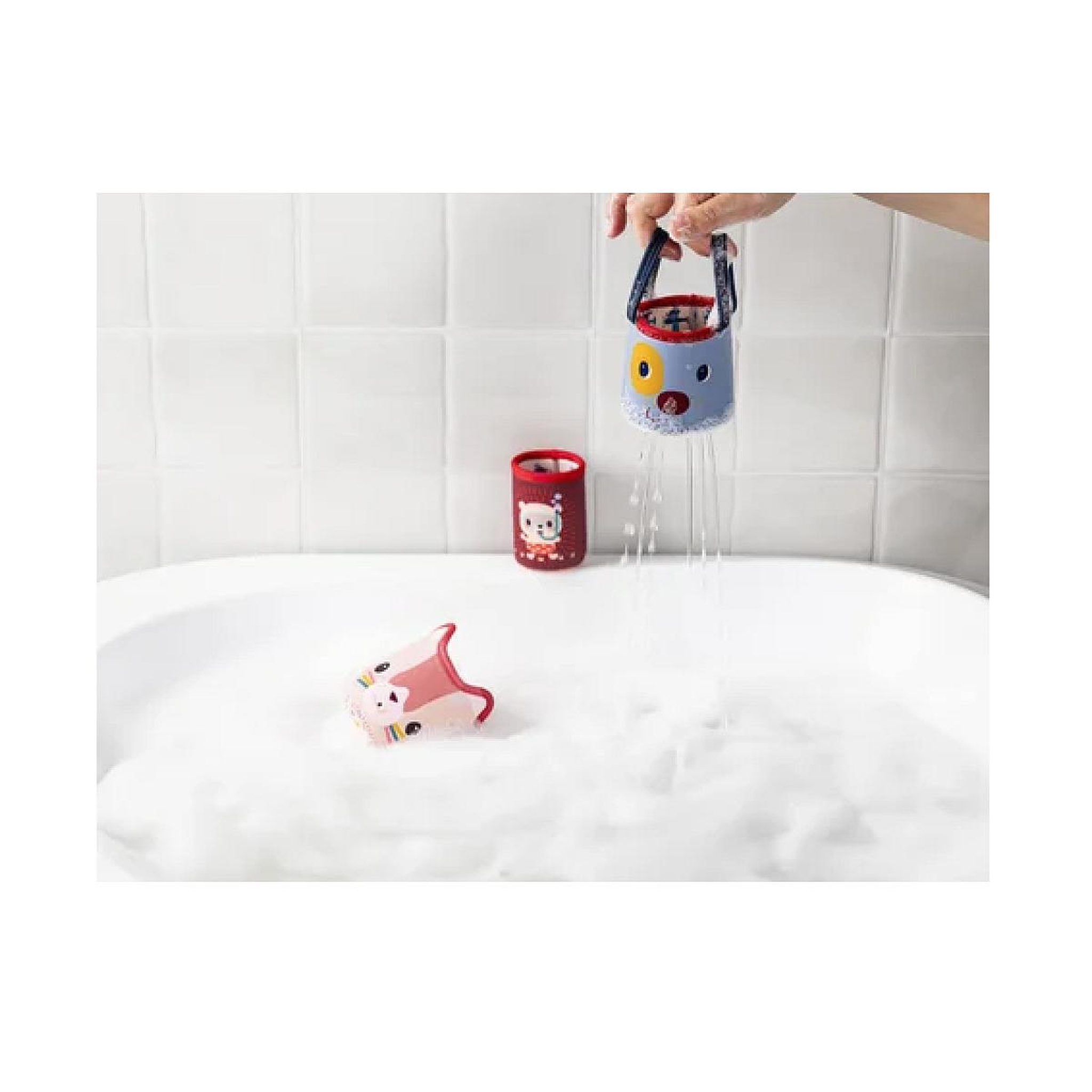 Voir la diapositive 2 : LILLIPUTIENS Jules - 3 gobelets de bain
