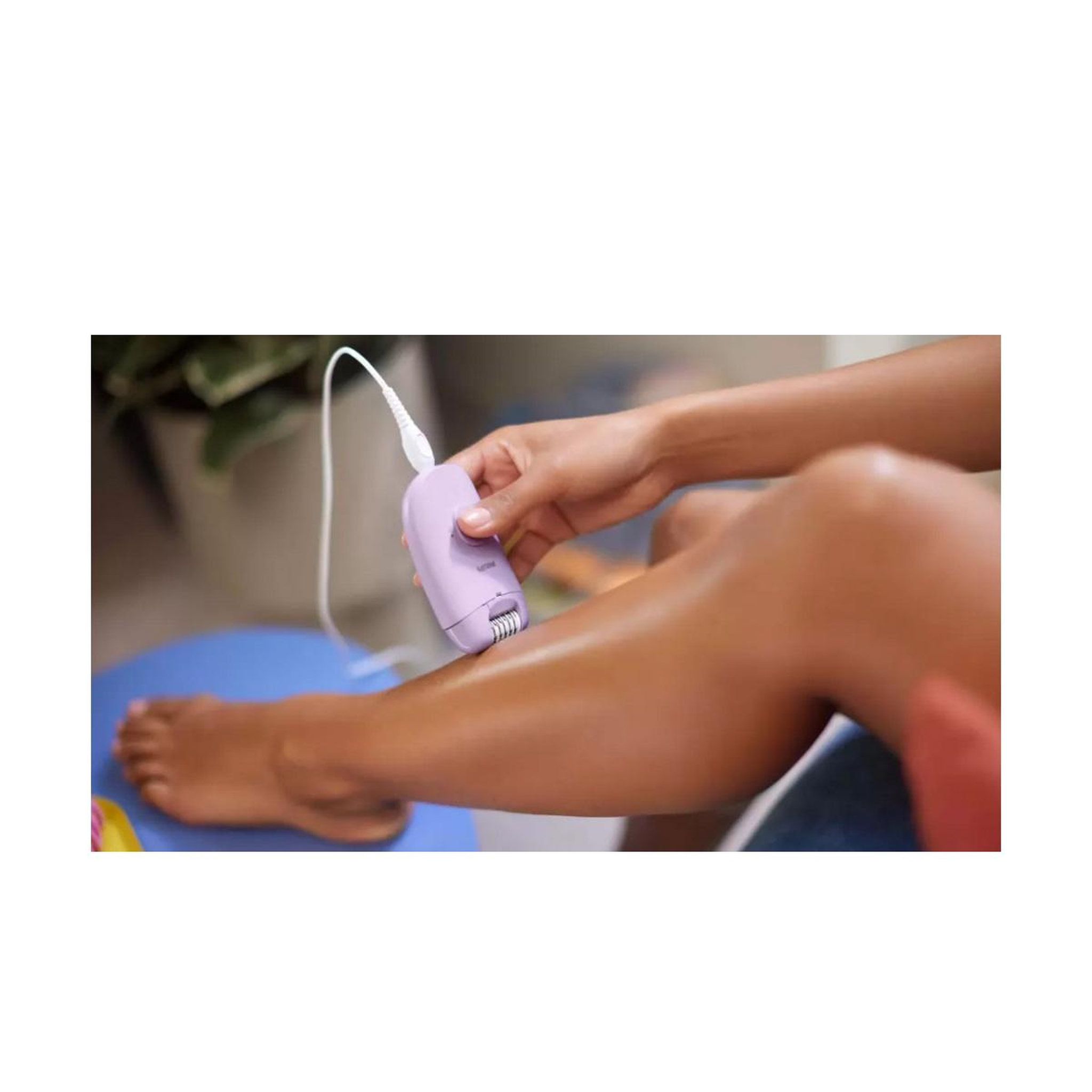 Voir la diapositive 3 : Philips Epilateur secteur violet - bre257/00