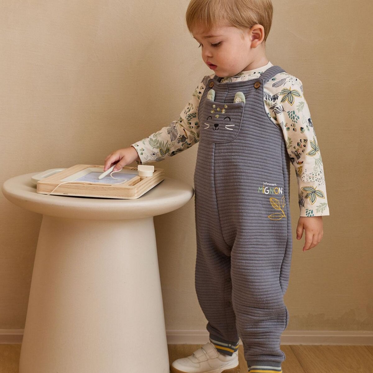 Petit Béguin Ensemble salopette bébé et t-shirt Boavista