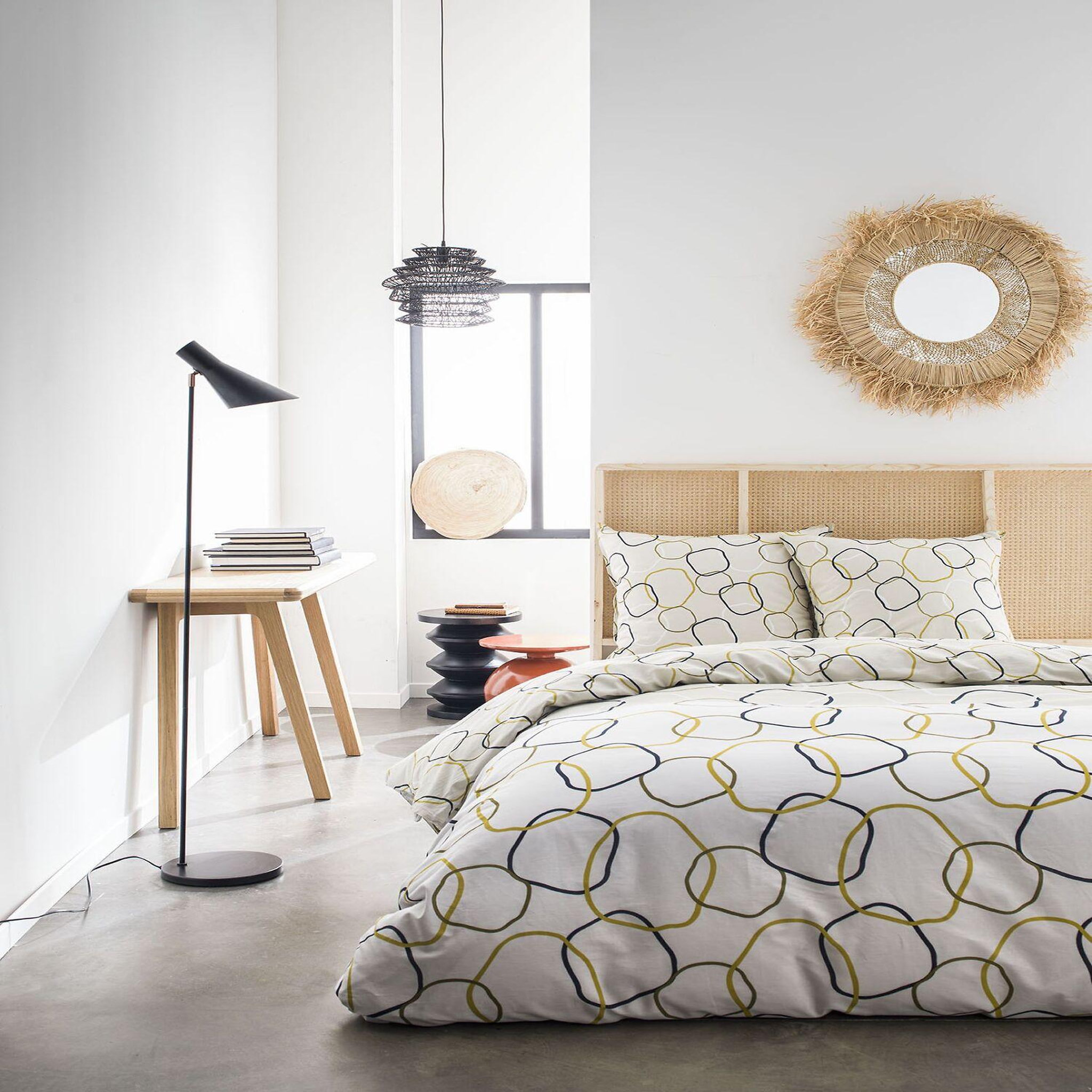 Home collection Parure housse de couette revers. 100% coton 57fils sunshine. Coloris disponibles : Beige