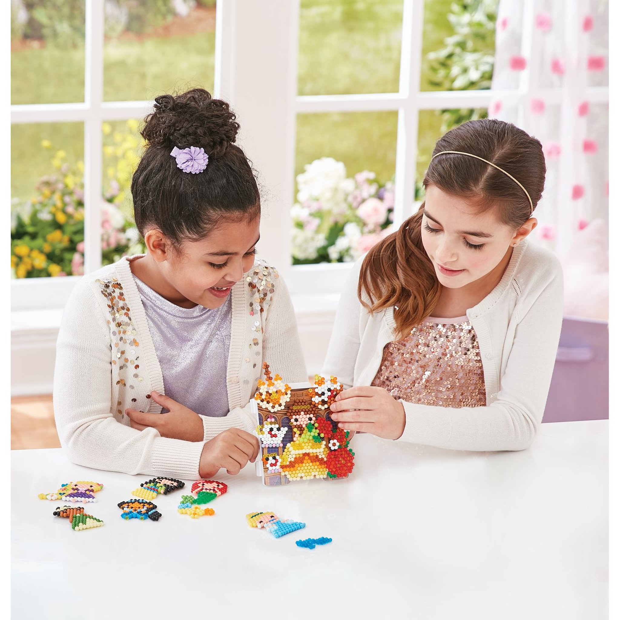 Voir la diapositive 4 : Epoch d'Enfance La box Princesses Disney