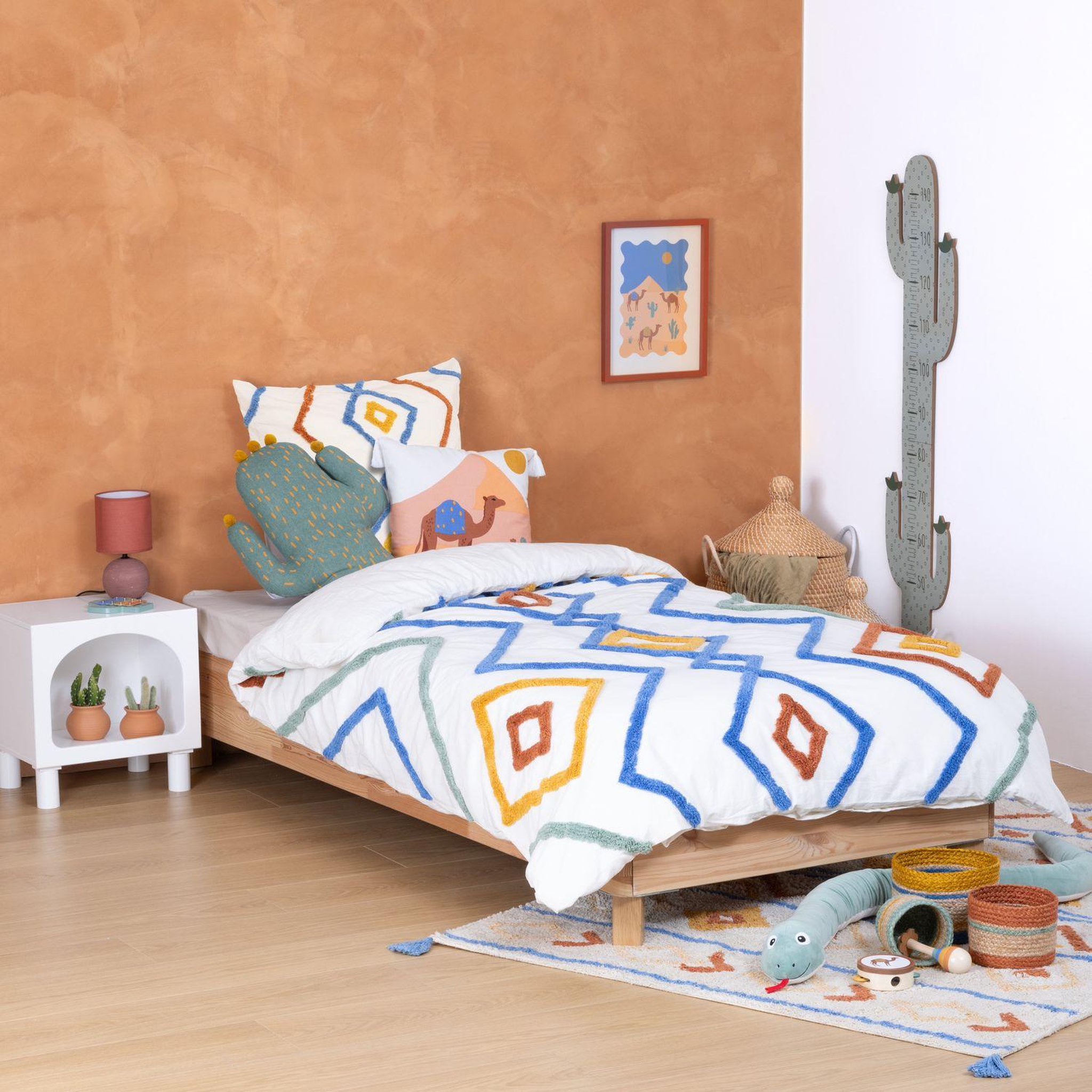 Voir la diapositive 2 : ATMOSPHERA Parure de lit enfant géométrique - 100% coton lavé et tufté - 140 x 200 cm