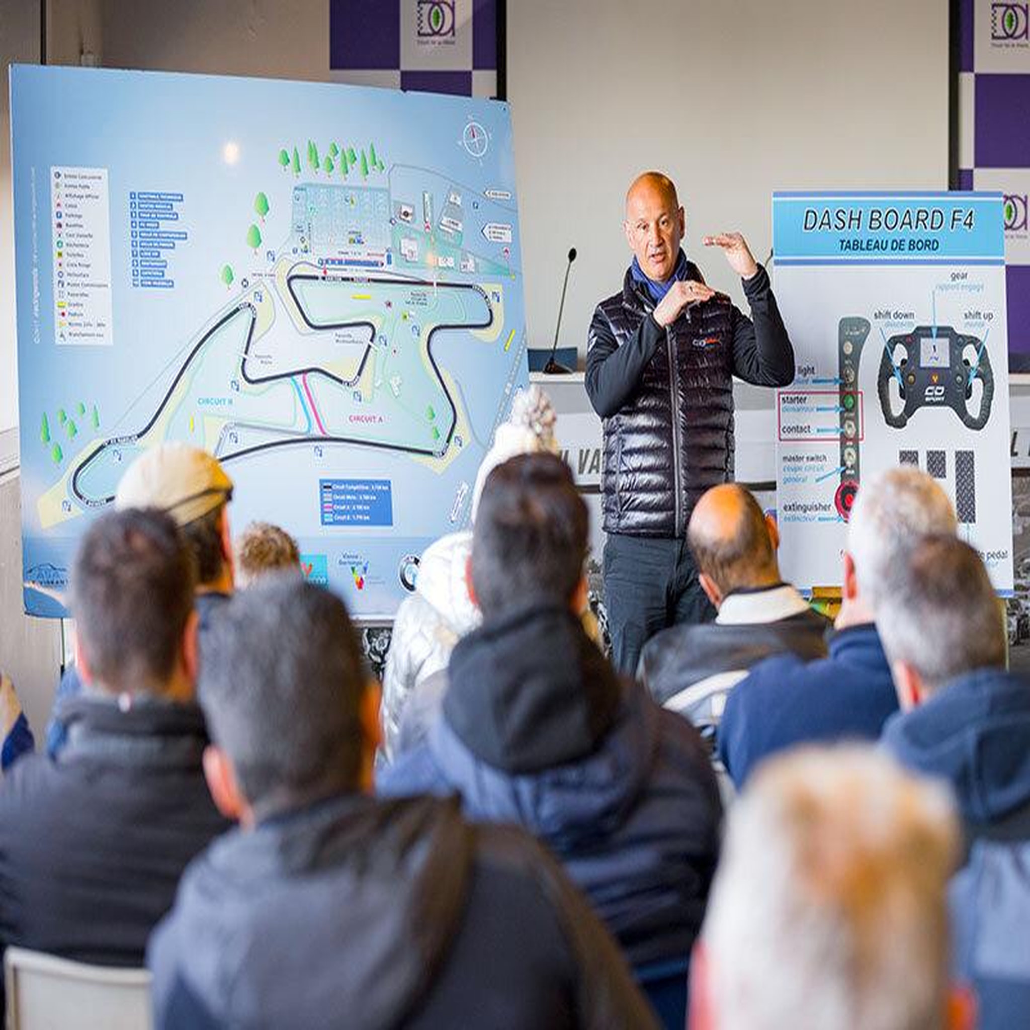 Voir la diapositive 2 : Smartbox Stage de pilotage monoplace : 15 tours sur le circuit de nogaro en formule 4 tatuus - coffret cadeau sport & aventure