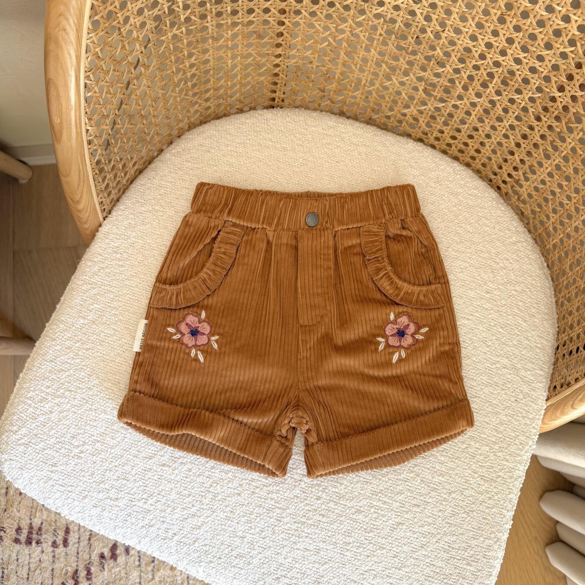 Voir la diapositive 6 : PETIT BEGUIN Short enfant en velours côtelé cléo
