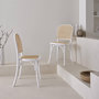 Voir la diapositive 3 : SWEEEK Lot de deux chaises vintage blanches en bois avec assise et dossier en rotin