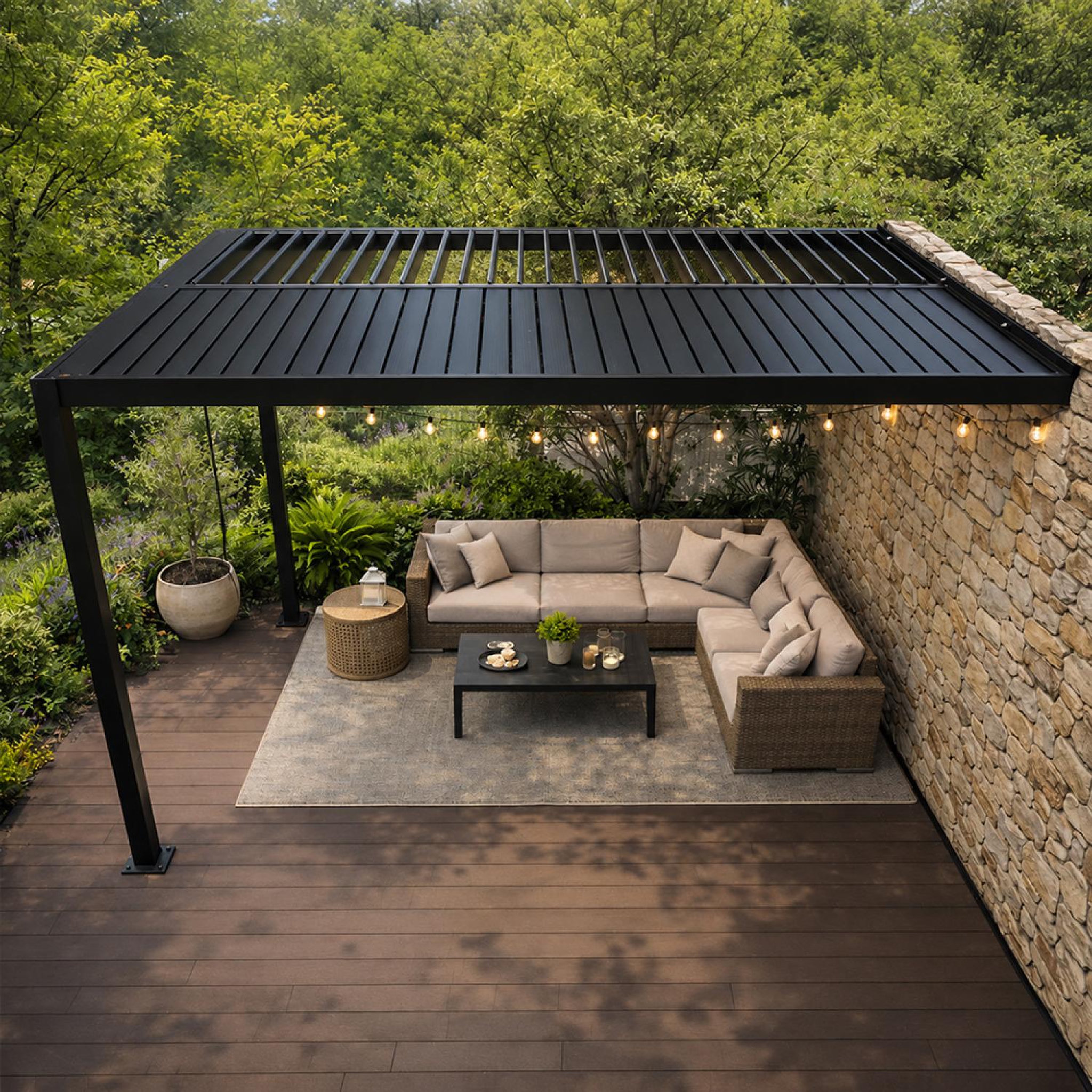 Voir la diapositive 6 : CONCEPT USINE Pergola bioclimatique 4x3m adossée en aluminium noir sifnos
