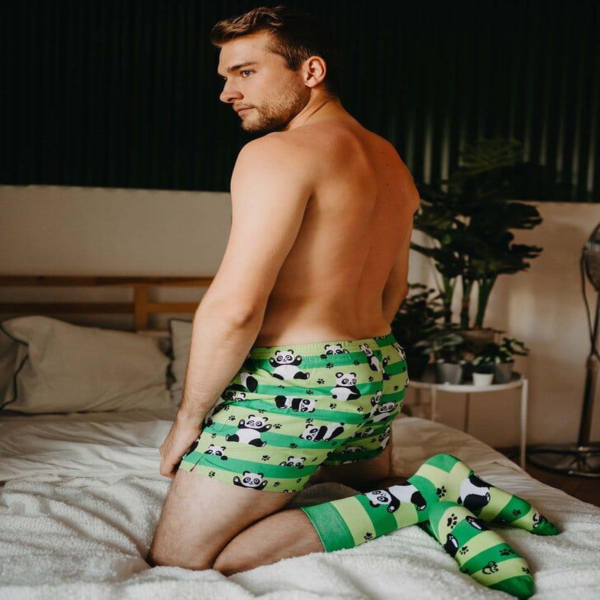 Voir la diapositive 4 : DEDOLES Chaussettes pandas & rayures
