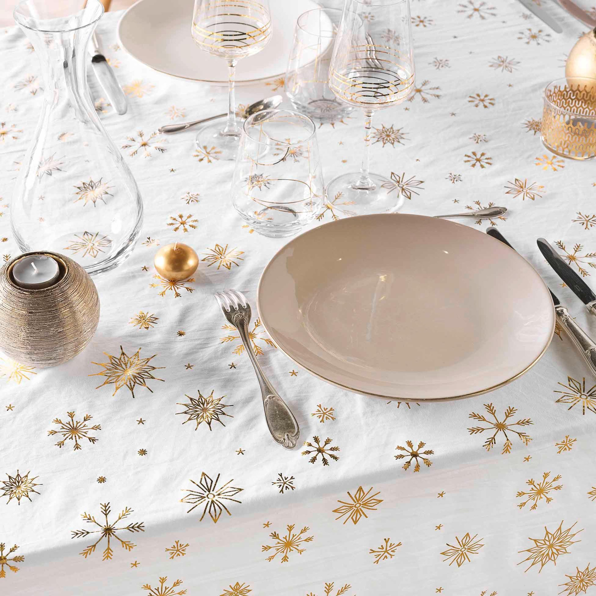Voir la diapositive 3 : Eden Nappe collection astre métallisée