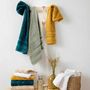 Voir la diapositive 5 : Paris Prix Lot de 2 Gants de Toilette  Excellence  15x21cm Tournesol