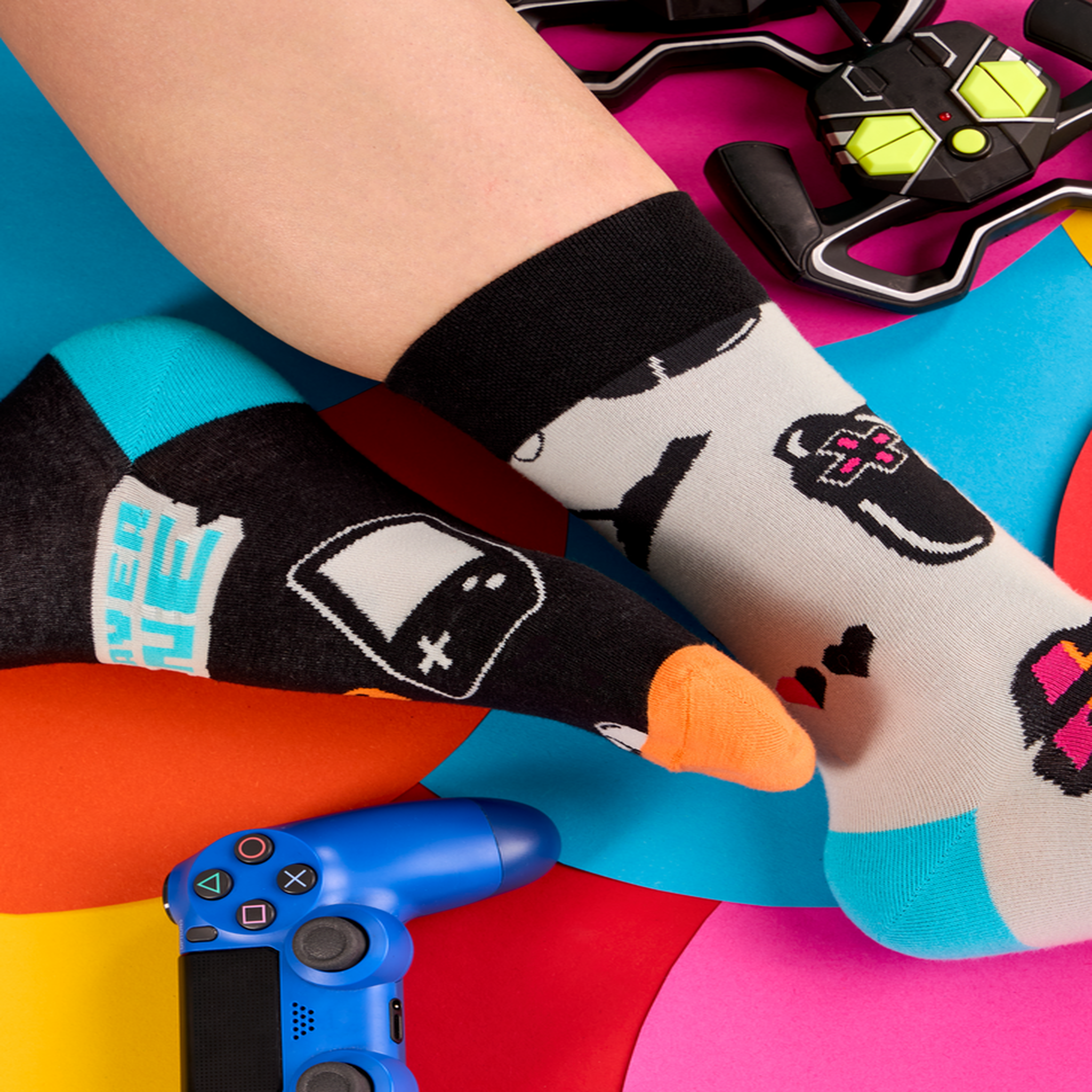 Voir la diapositive 4 : DEDOLES Chaussettes dedoles gamer
