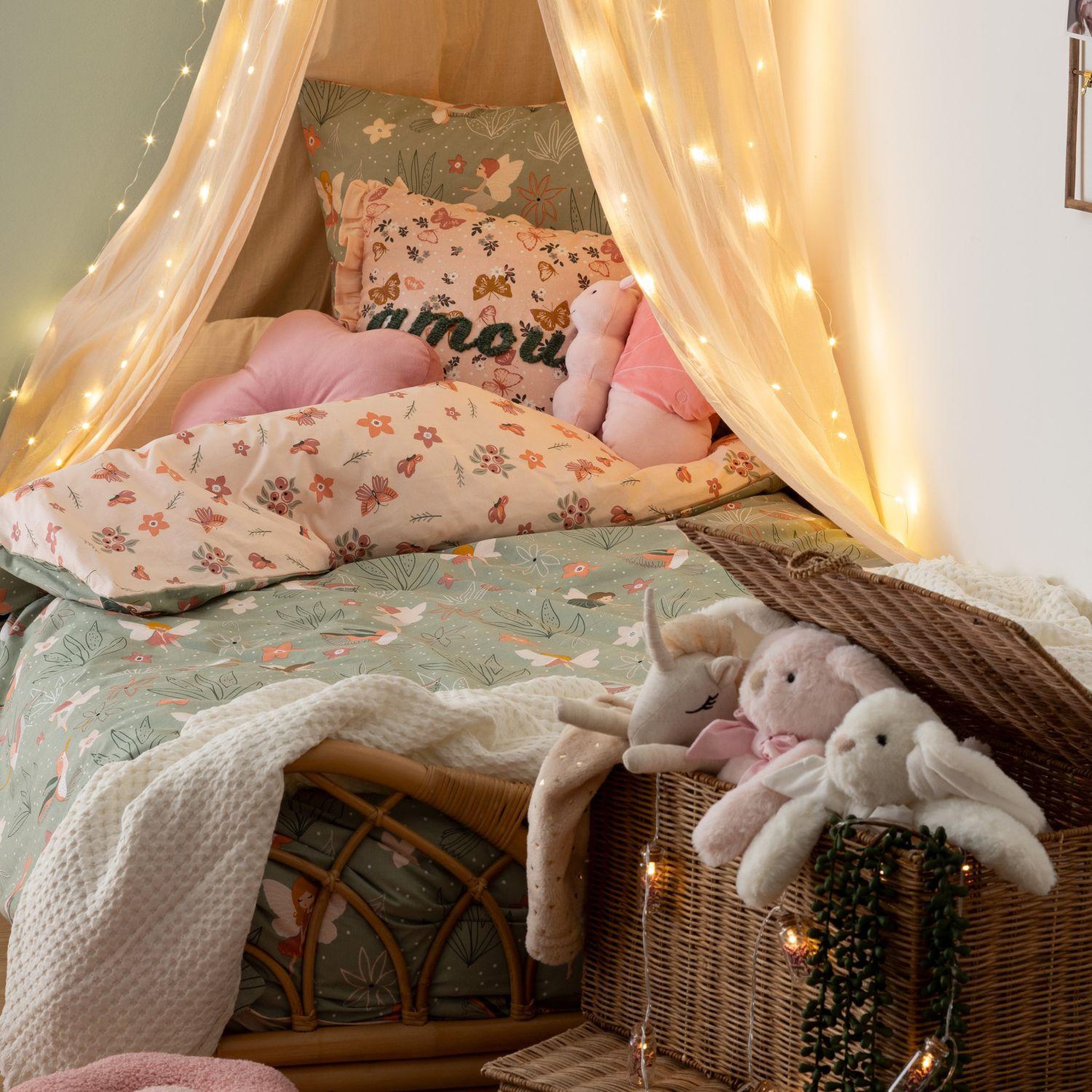 Voir la diapositive 5 : ATMOSPHERA Parure de lit enfant réversible fée - 100% coton 57 fils/cm² - 140 x 200 cm