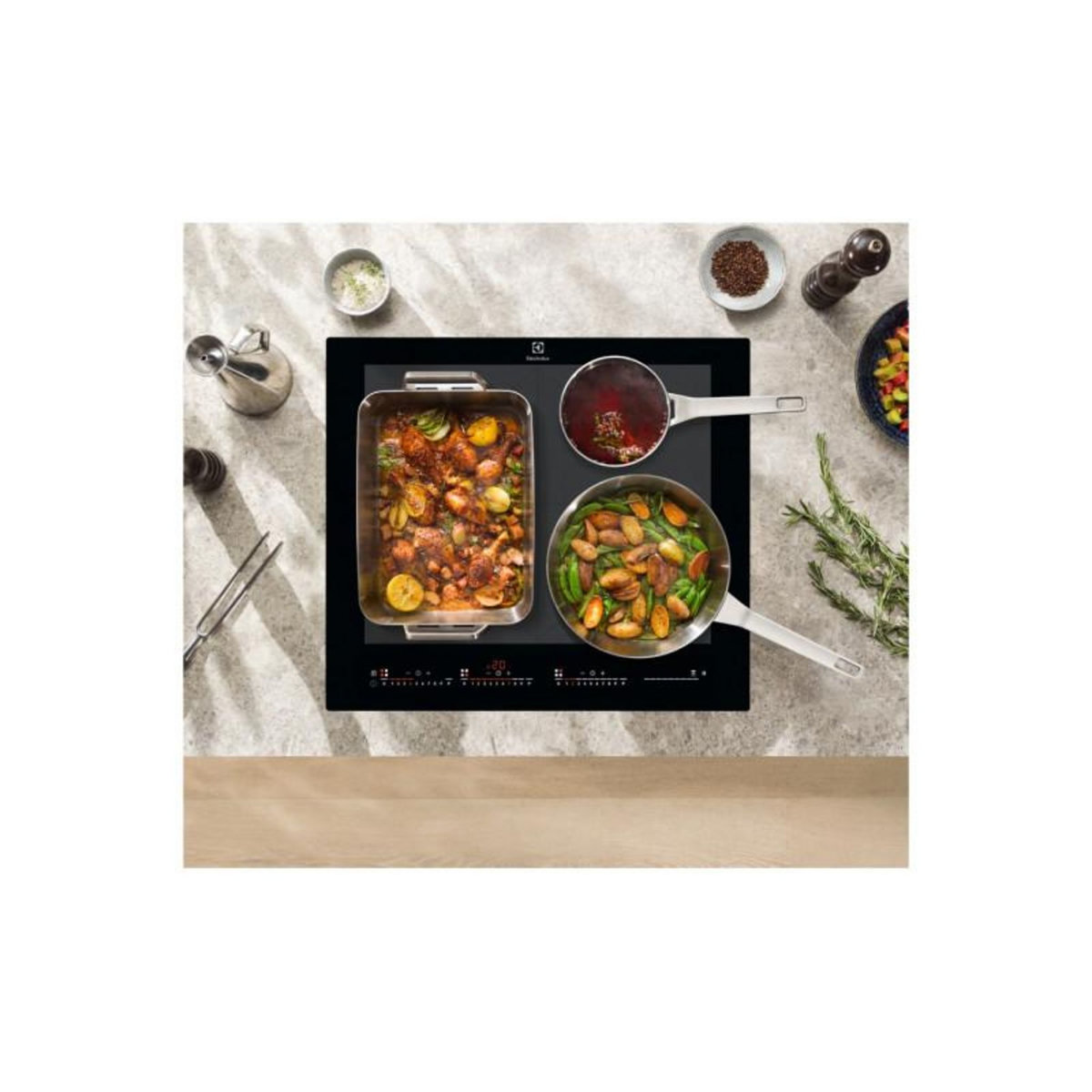 ELECTROLUX Plaque induction Electrolux DIV6747C