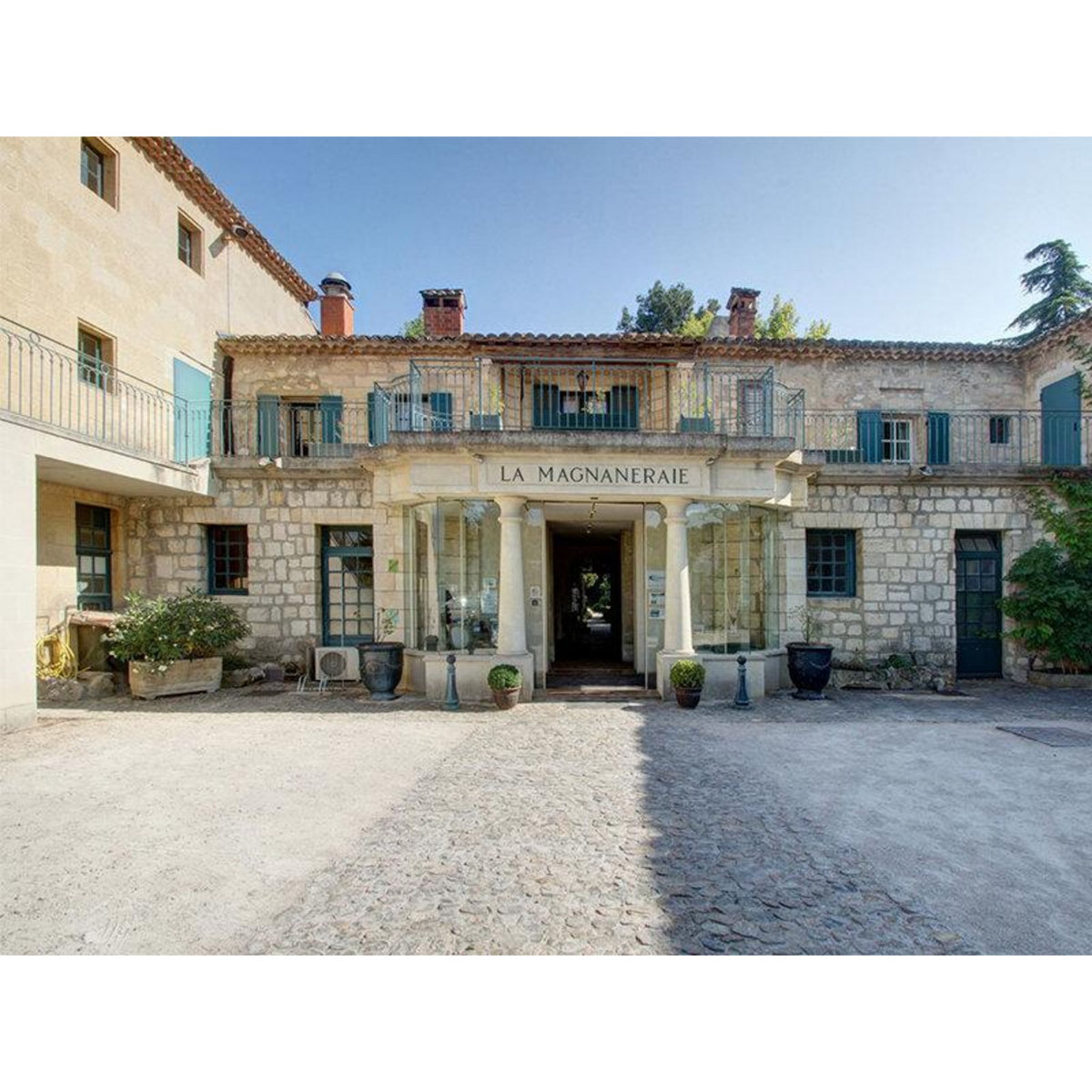 Smartbox 3 jours en famille dans un hôtel 4* près d'Avignon - Coffret Cadeau Séjour