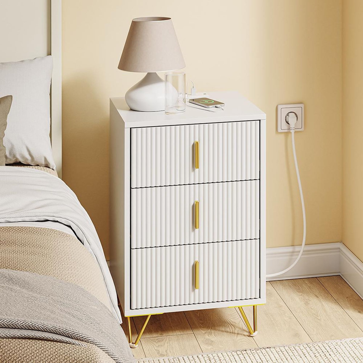 SOBUY Chevet 3 Tiroirs avec Chargeur Sans Fil Blanc 40x36x63cm FBT115-L-E-W