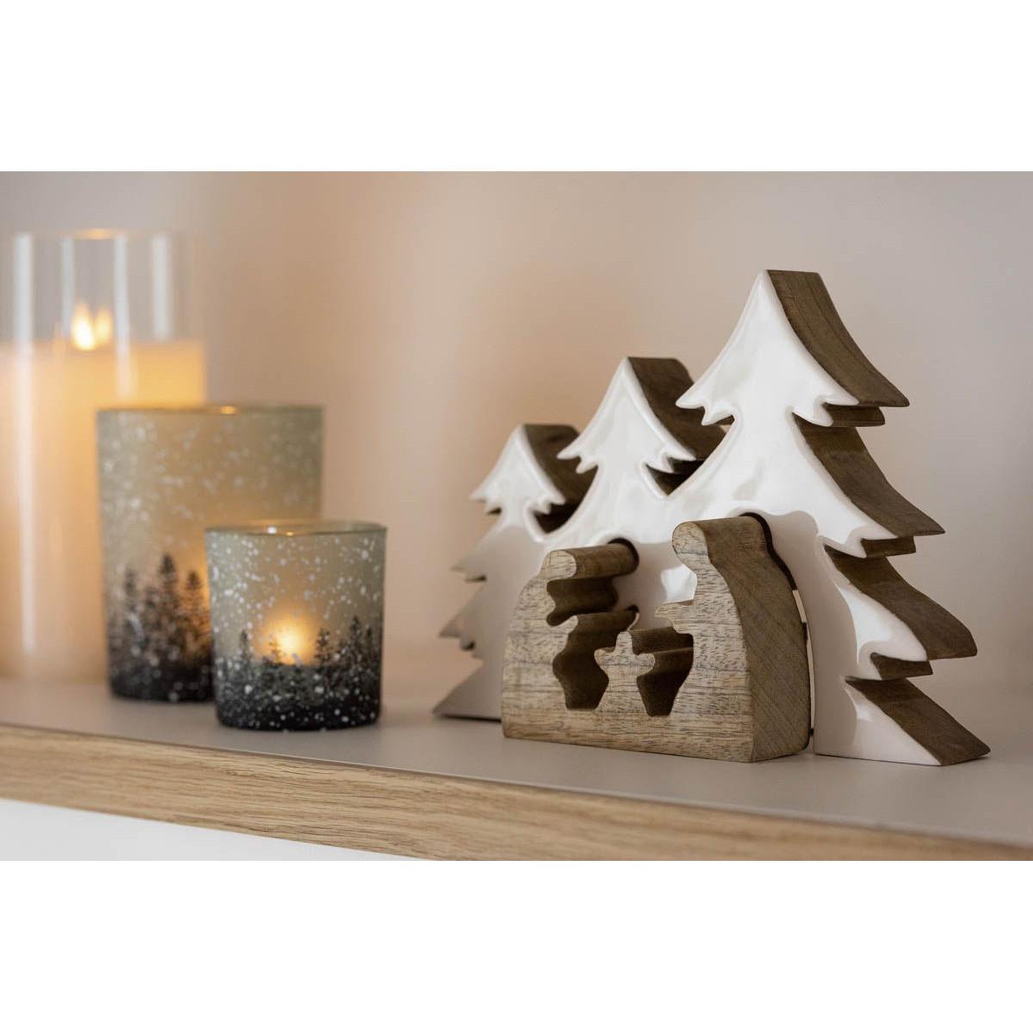 Voir la diapositive 4 : J-LINE Crèche de noël & sapins  puzzle  25cm blanc & naturel