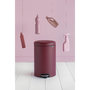 Voir la diapositive 4 : BRABANTIA Poubelle 20 litres avec seau à pédale bordeau