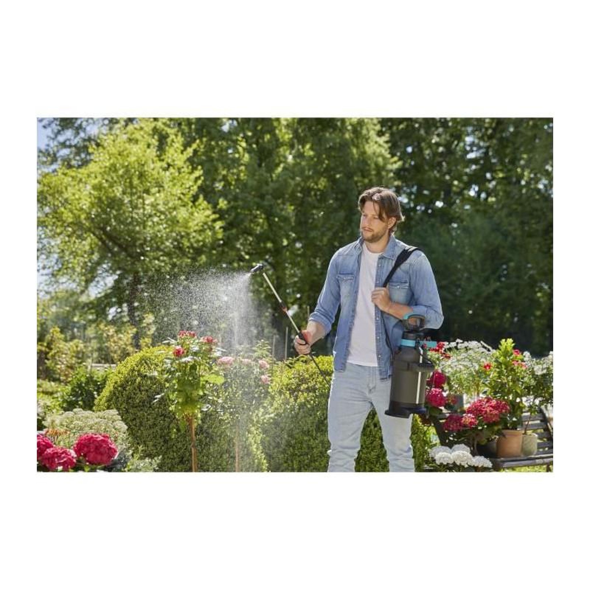 Voir la diapositive 5 : Gardena GARDENA Pulverisateur a pression prealable Plus - Contenance reservoir 5L - Longueur tuyau 150cm - Pression max 3 bar - 11138-20