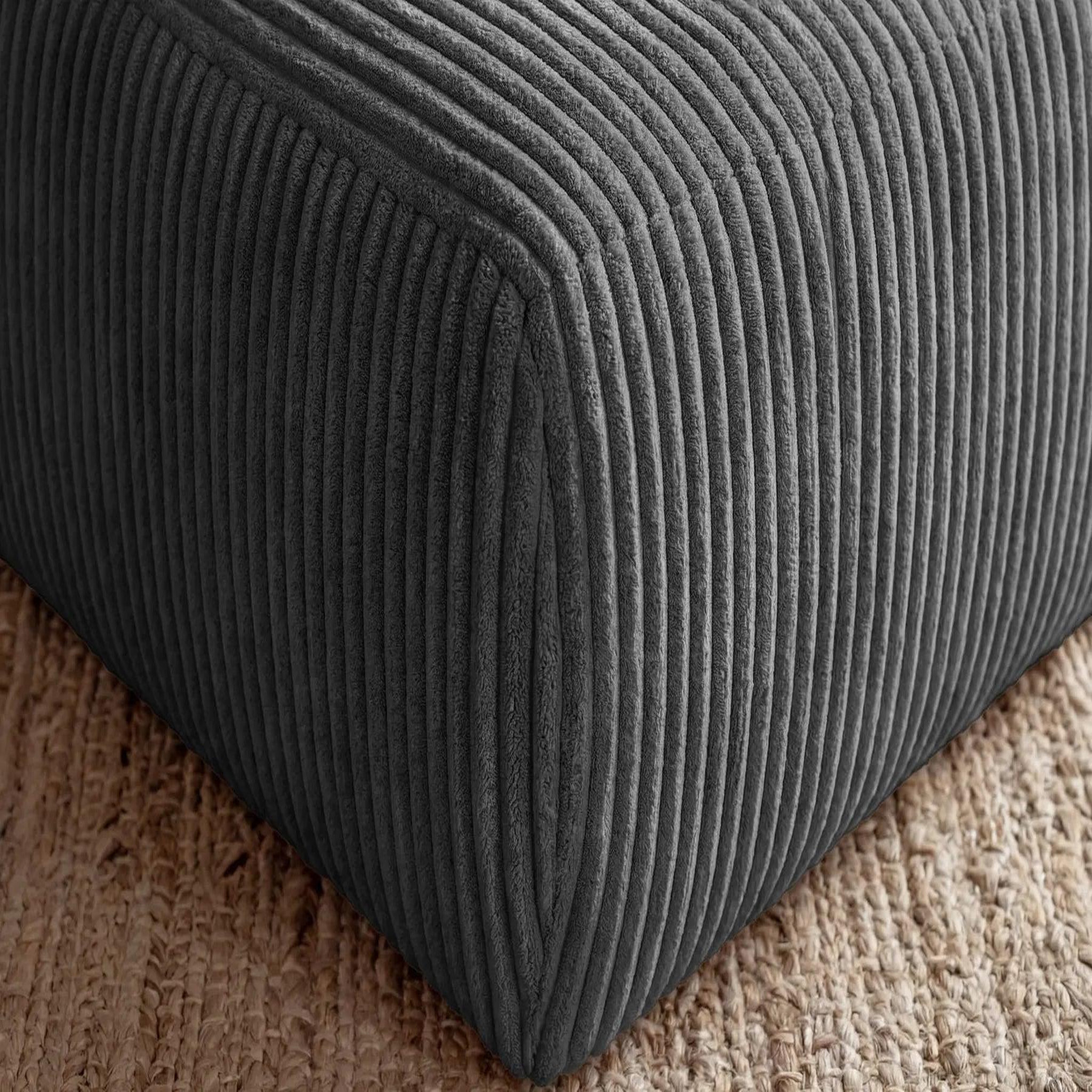 Voir la diapositive 3 : CASANOVA PARIS Elio - pouf velours côtelé