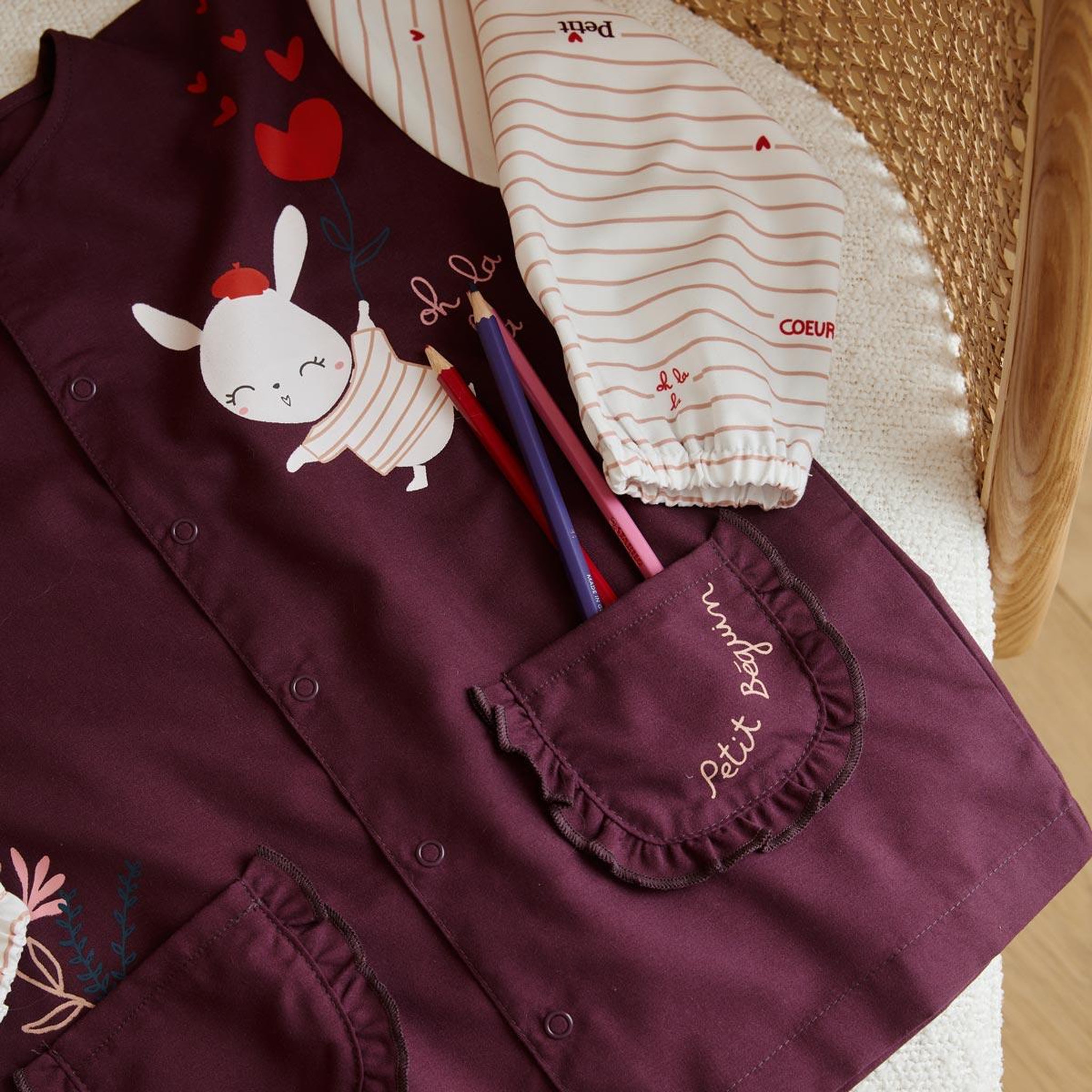 Voir la diapositive 5 : Petit Béguin Tablier enfant aimée