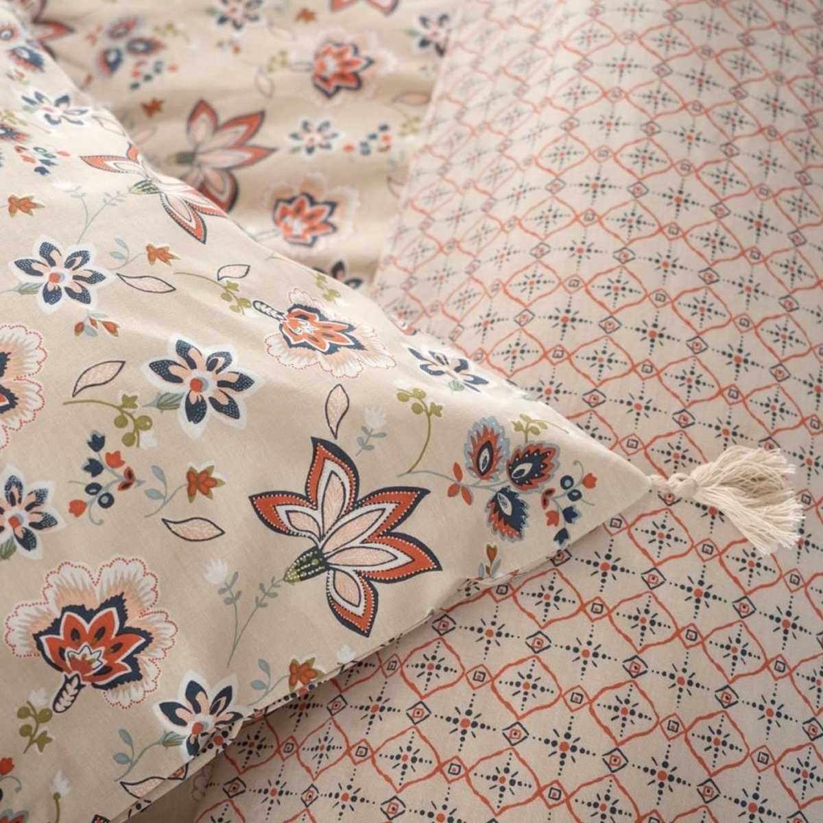 COTE DECO Housse de couette 260x240 + 2 taies DENIA 100% Coton 57 fils