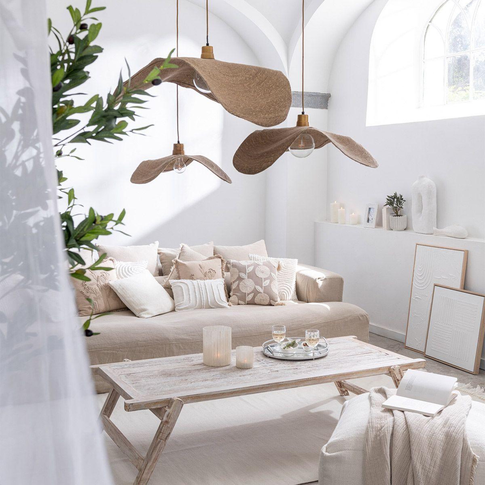 Voir la diapositive 4 : J-LINE Lampe suspension  moonj  55cm naturel