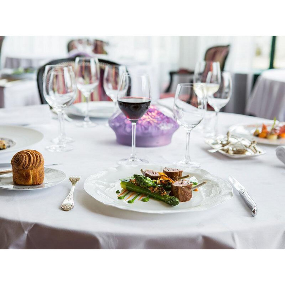 Smartbox Dîner gastronomique : 4 à 7 plats avec boissons à savourer en duo - Coffret Cadeau Gastronomie