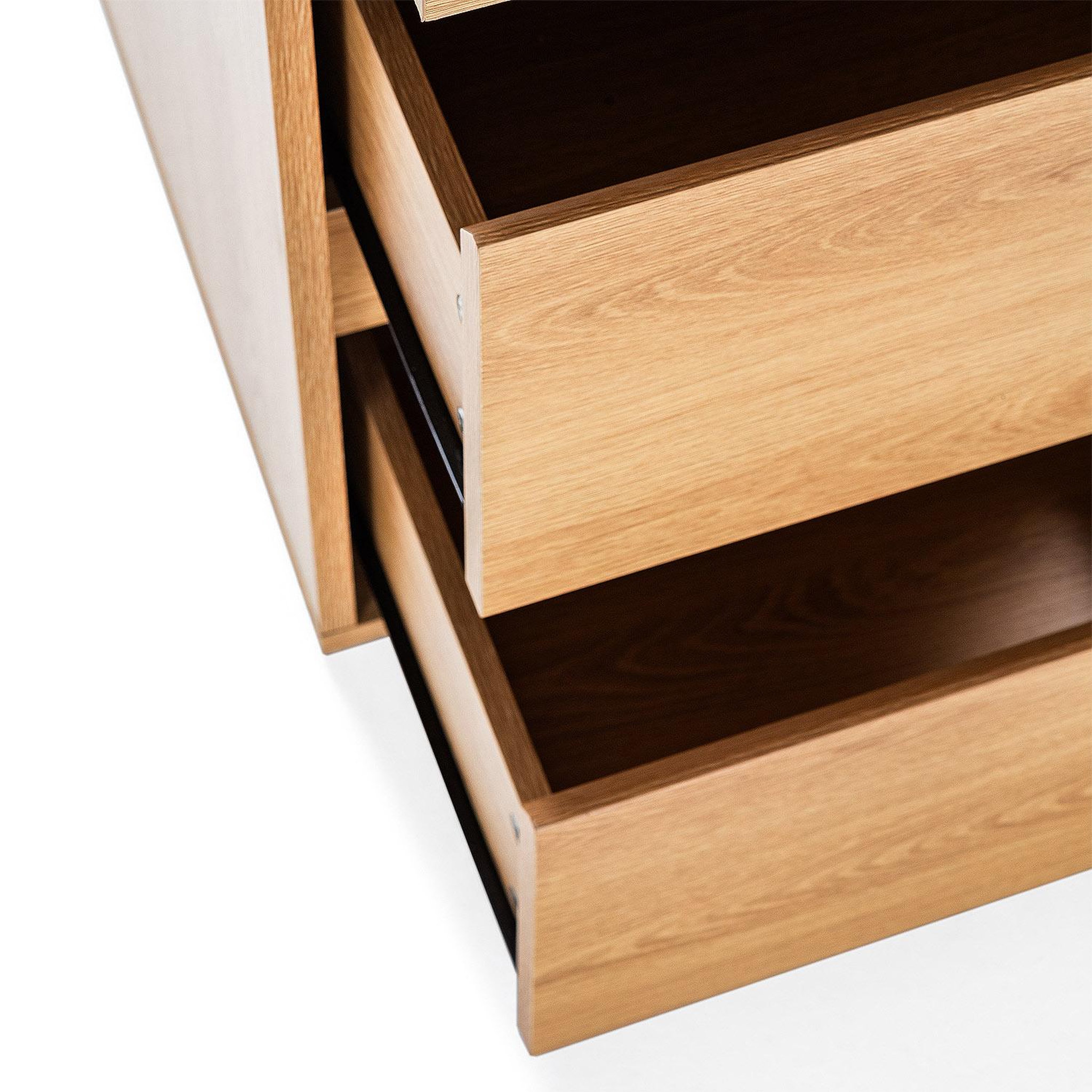 Voir la diapositive 5 : VS VENTA-STOCK Commode haute Tori 4 tiroirs effet Chêne