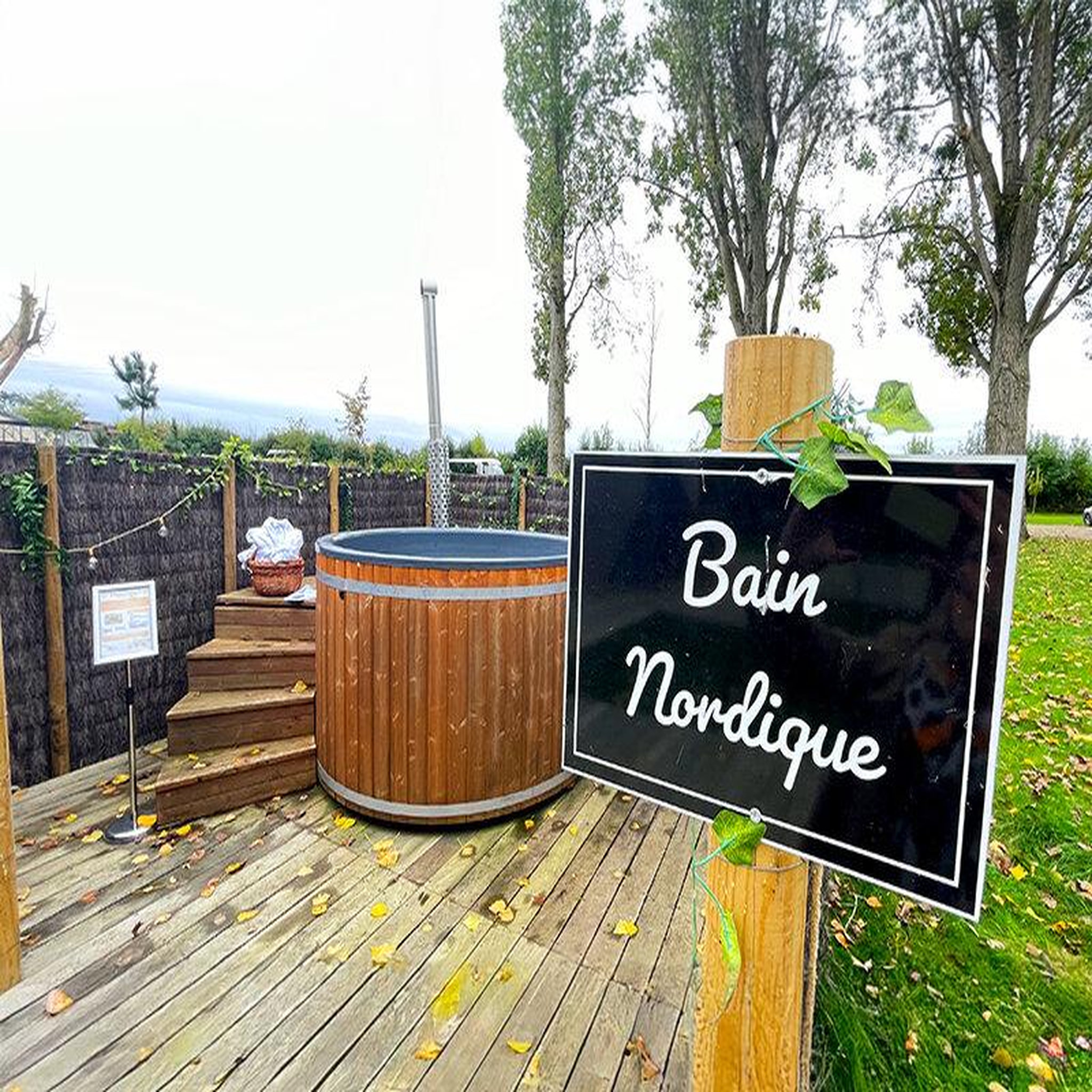 Voir la diapositive 5 : Smartbox 2 jours insolites en dôme avec accès à l'espace détente près de provins - coffret cadeau séjour