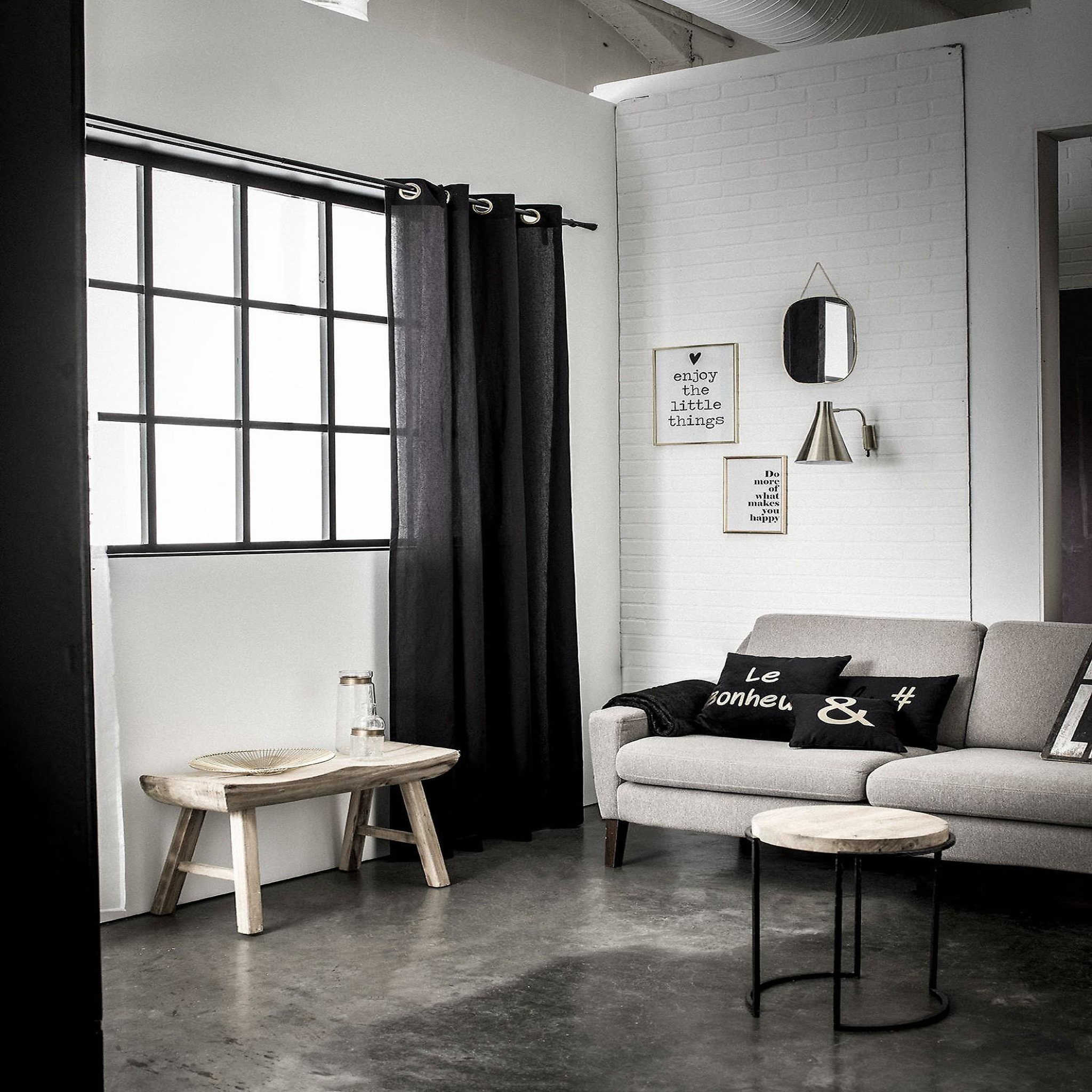 Home collection Rideau, 100% coton, finition oeillets. Coloris disponibles : Gris