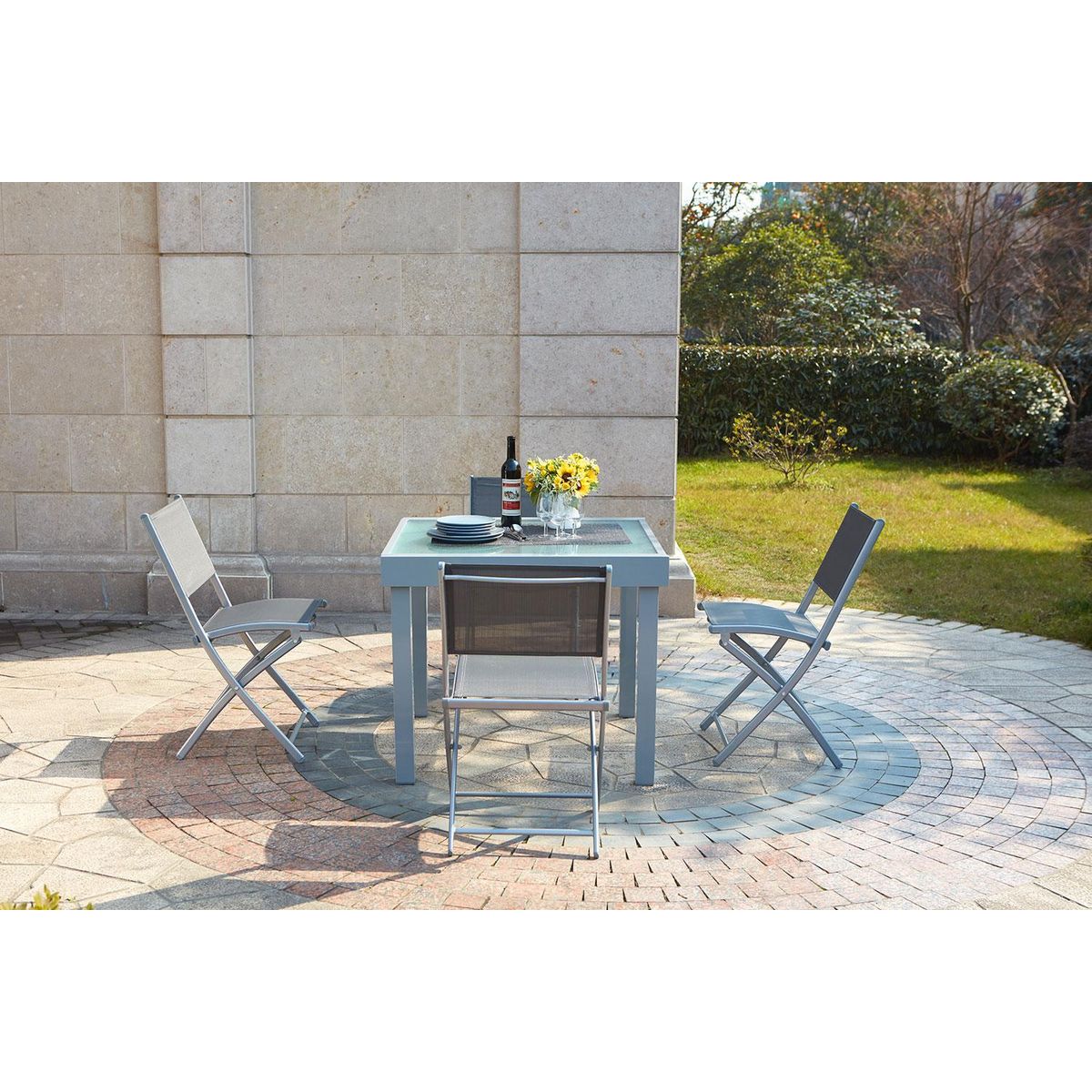 CONCEPT USINE Table de jardin extensible 8 places et 4 chaises MOLVINA