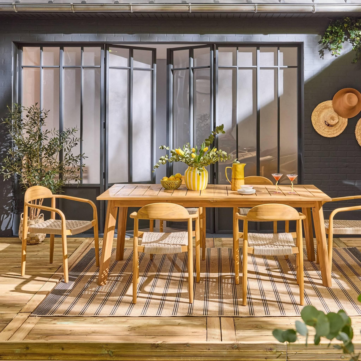 SWEEEK Table de jardin extensible bois d'acacia + 6 assises en résine couleur naturel Palena + Cerina